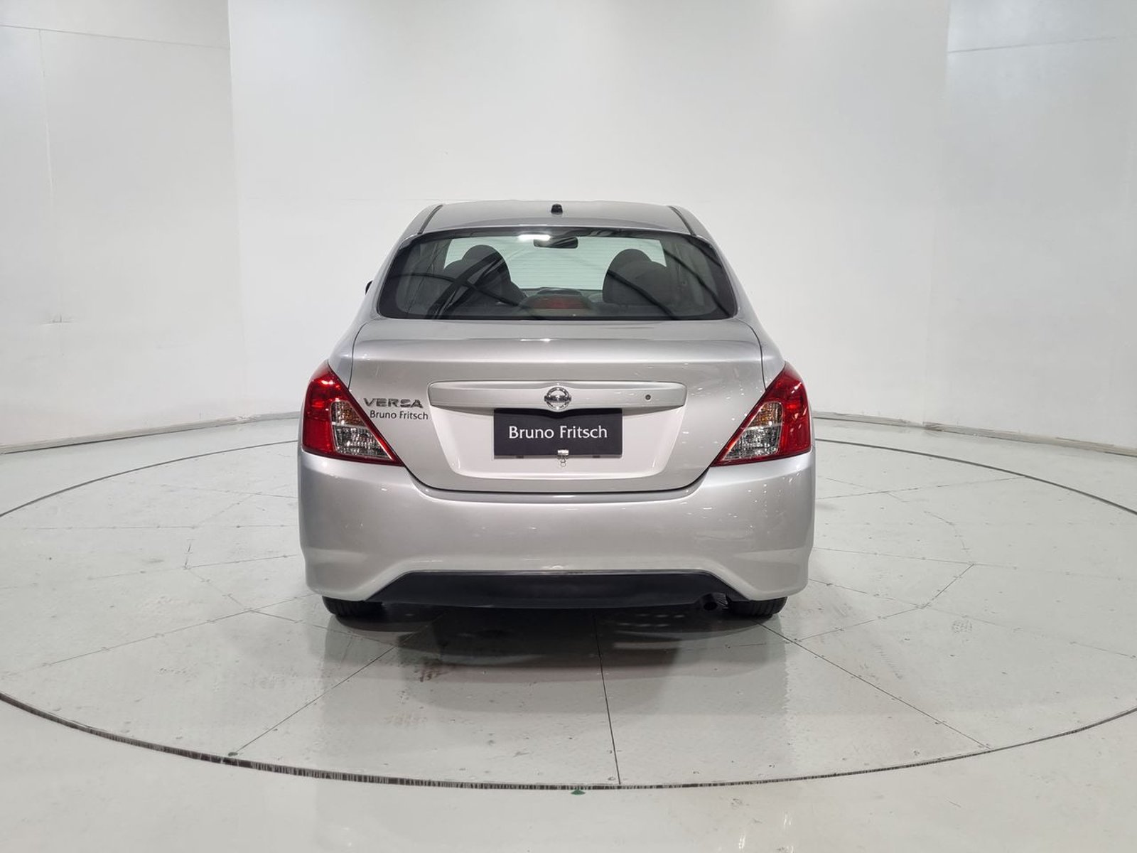 Nissan VERSA SENSE 1.6 2019 - Imagen 9 de 20