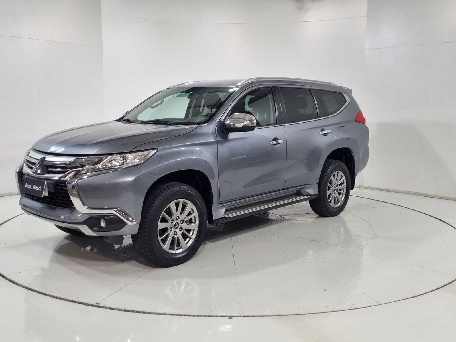 Mitsubishi MONTERO SPORT 3.0 AUT 2017 - Imagen 3 de 20