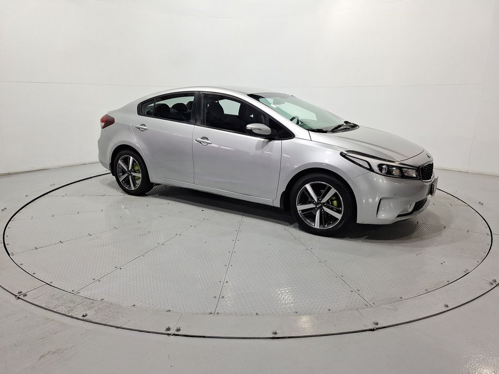 Kia CERATO EX 1.6 2018 - Imagen 11 de 20