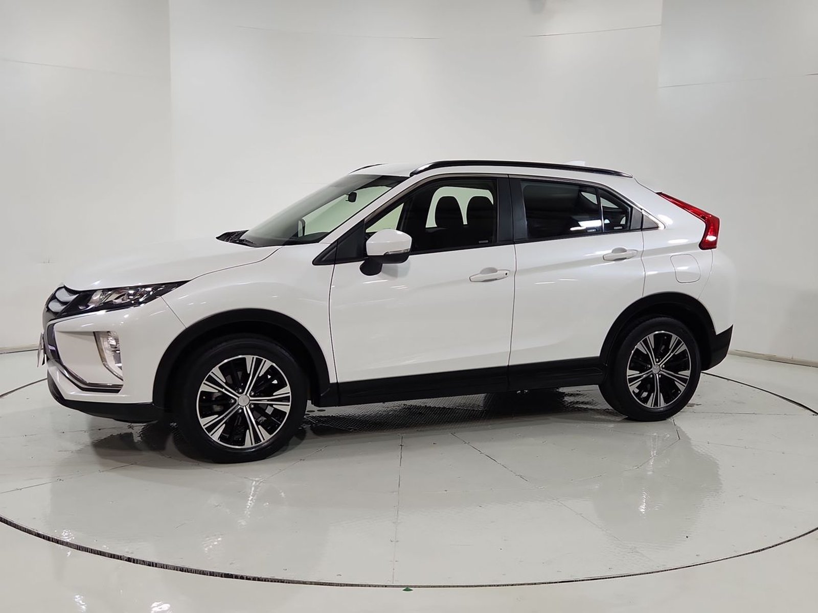Mitsubishi ECLIPSE CROSS RX OTTO 1.5 2020 - Imagen 4 de 20