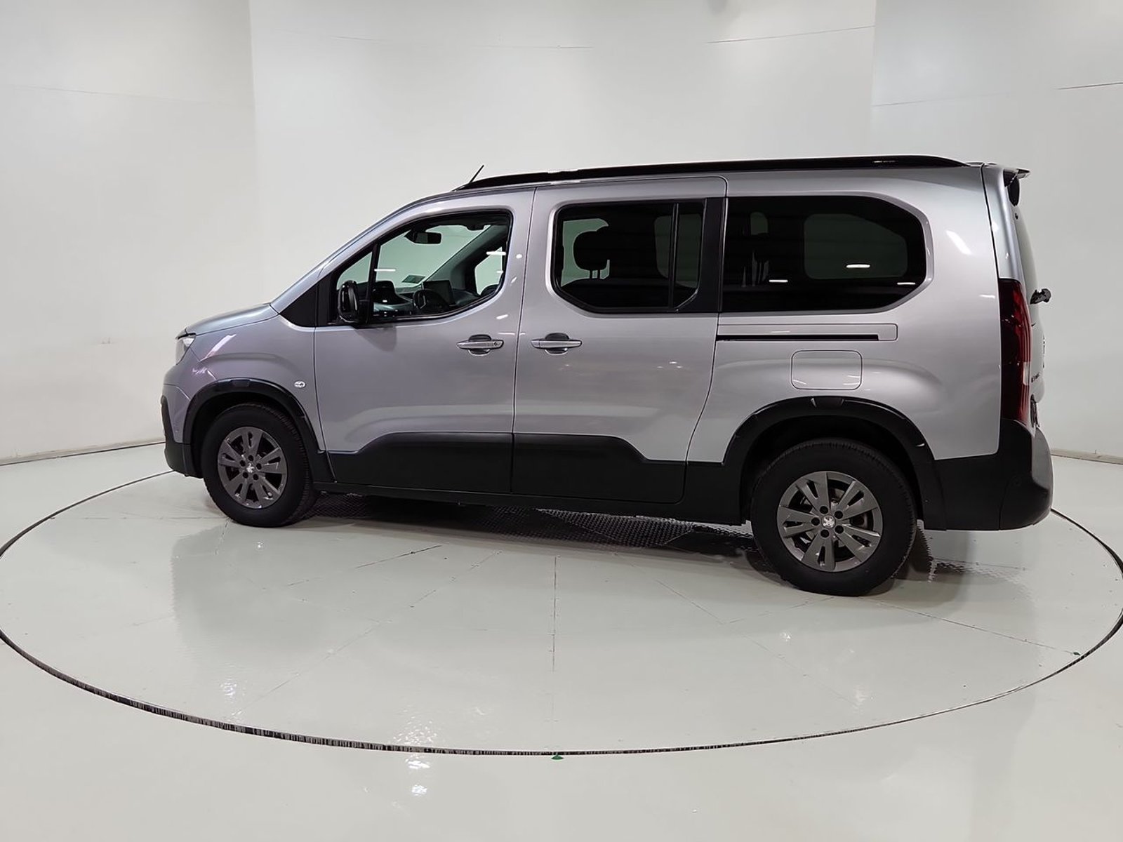 Peugeot RIFTER PURETECH 130 1.2 AUT 2024 - Imagen 6 de 20