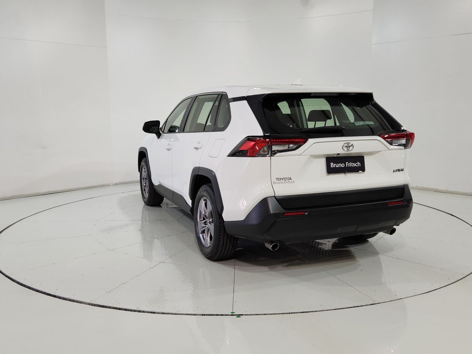 Toyota RAV4 4X2 2.0 AUT 2024 - Imagen 8 de 20