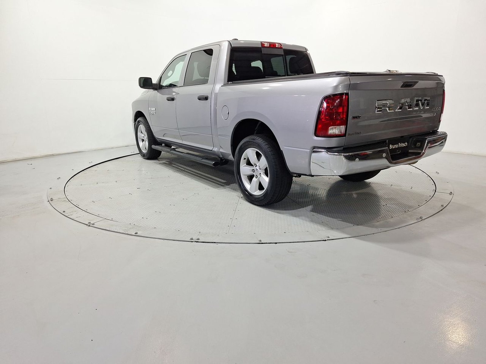 Ram 1500 CREW CAB SPORT DCAB 4X4 3.6 AT 2023 - Imagen 6 de 20