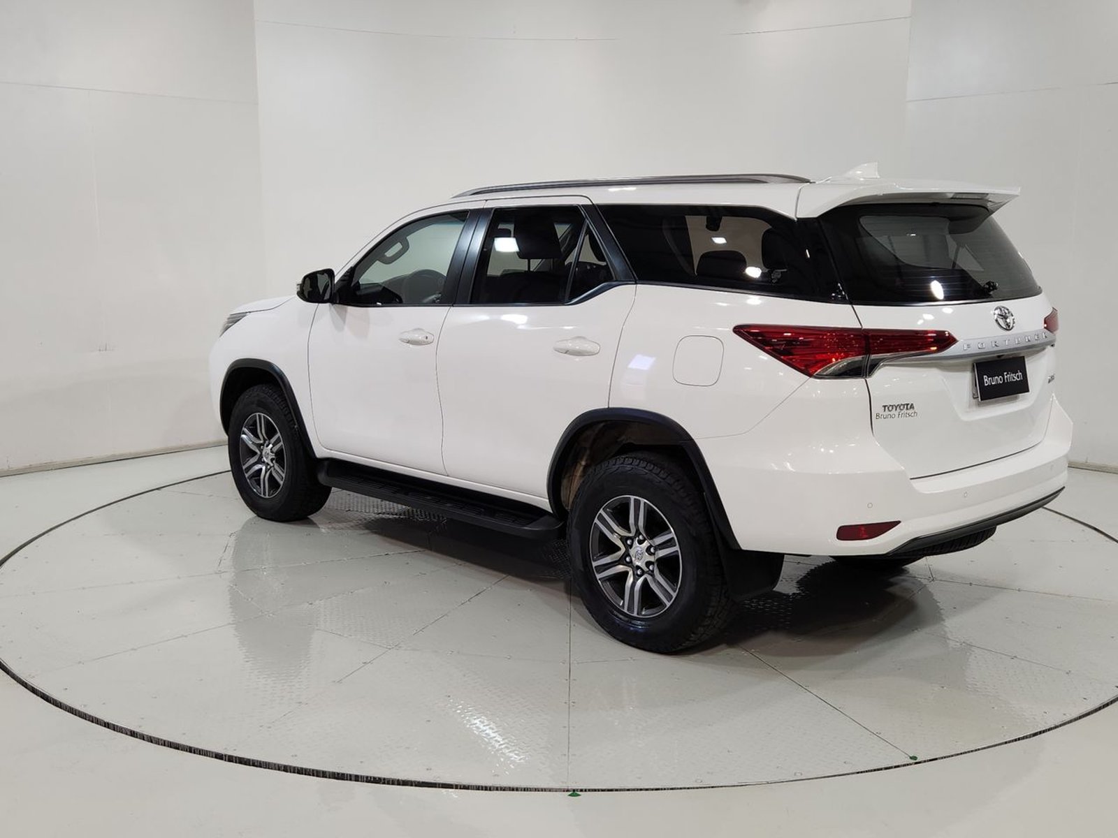 Toyota FORTUNER 2.7 2022 - Imagen 7 de 20