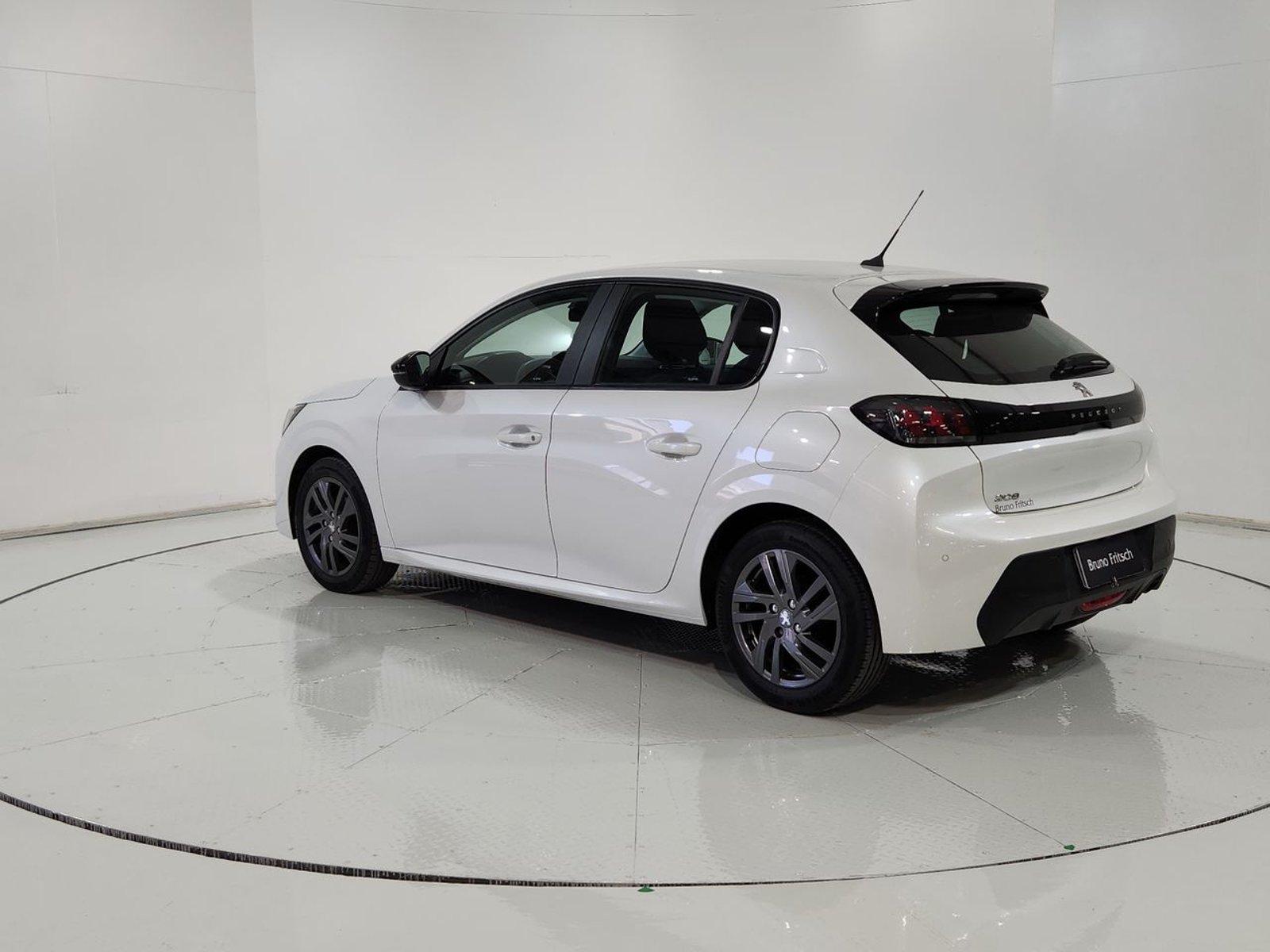 Peugeot 208 PURETECH 75 1.2 2023 - Imagen 7 de 20