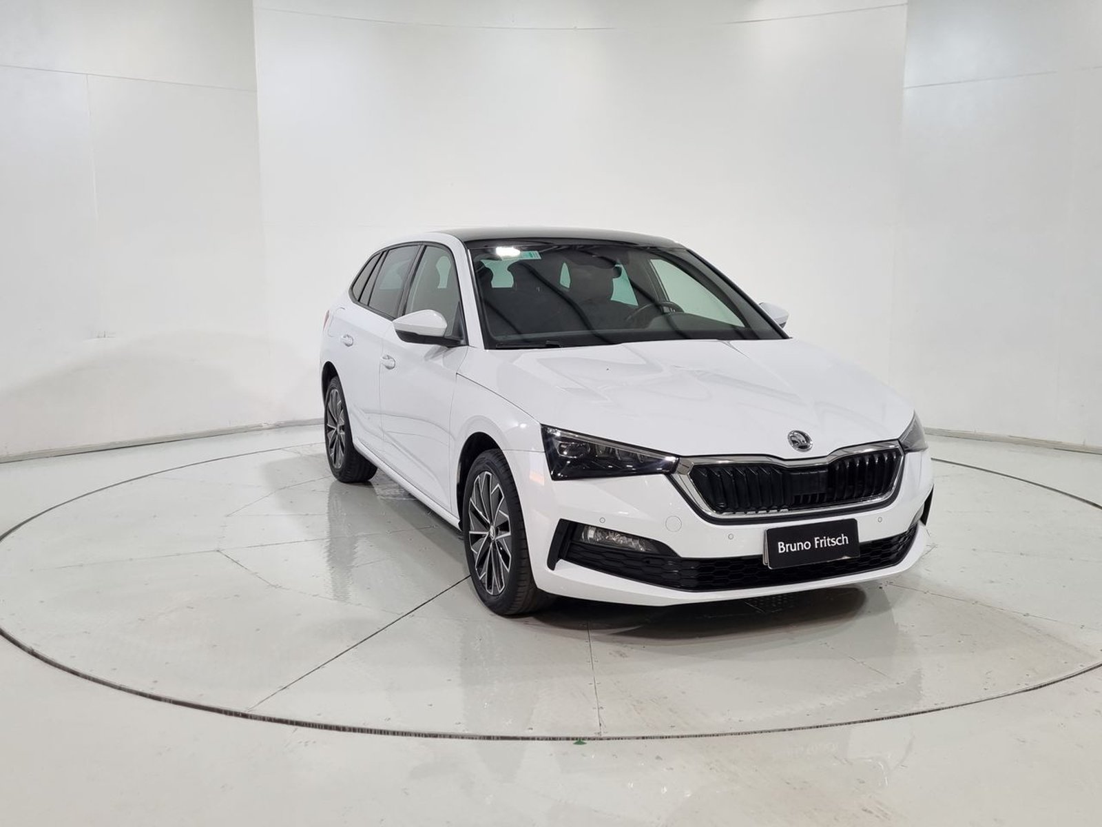 Skoda SCALA TSI HB 1.5 AUT 2023 - Imagen 16 de 20