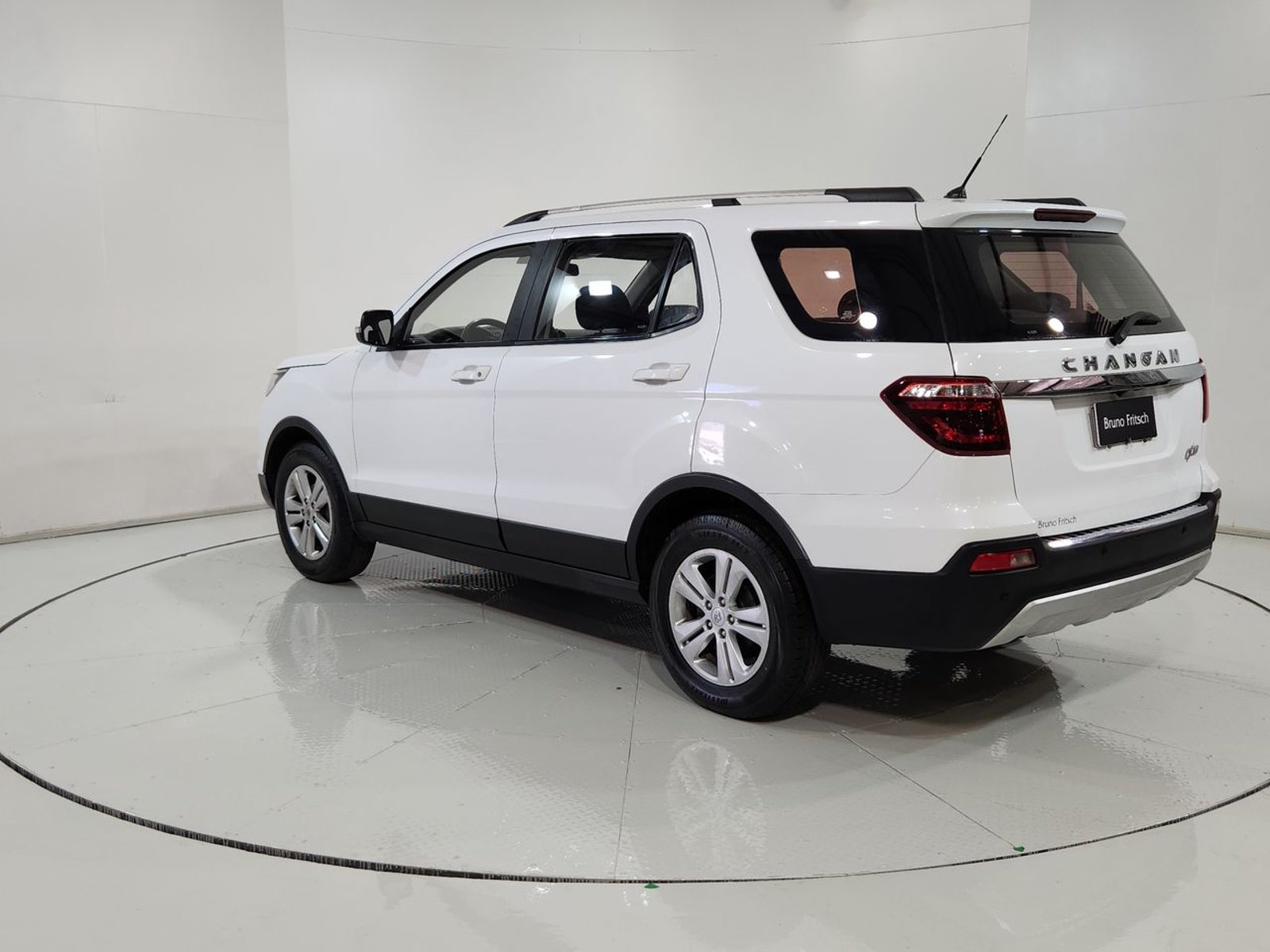 Changan CX70 1.6 2018 - Imagen 7 de 20