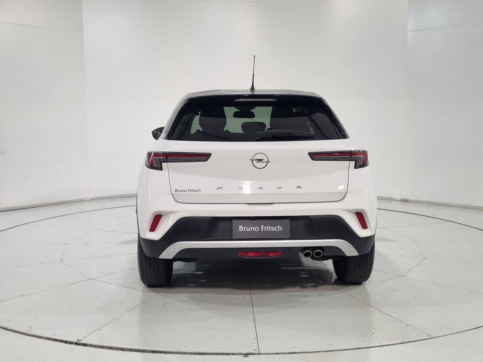 Opel MOKKA 1.2T AUT 2023 - Imagen 9 de 20