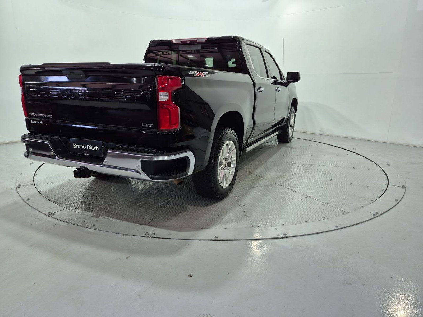 Chevrolet SILVERADO DCAB 4X4 SOHC 5.3 AUT 2020 - Imagen 8 de 20