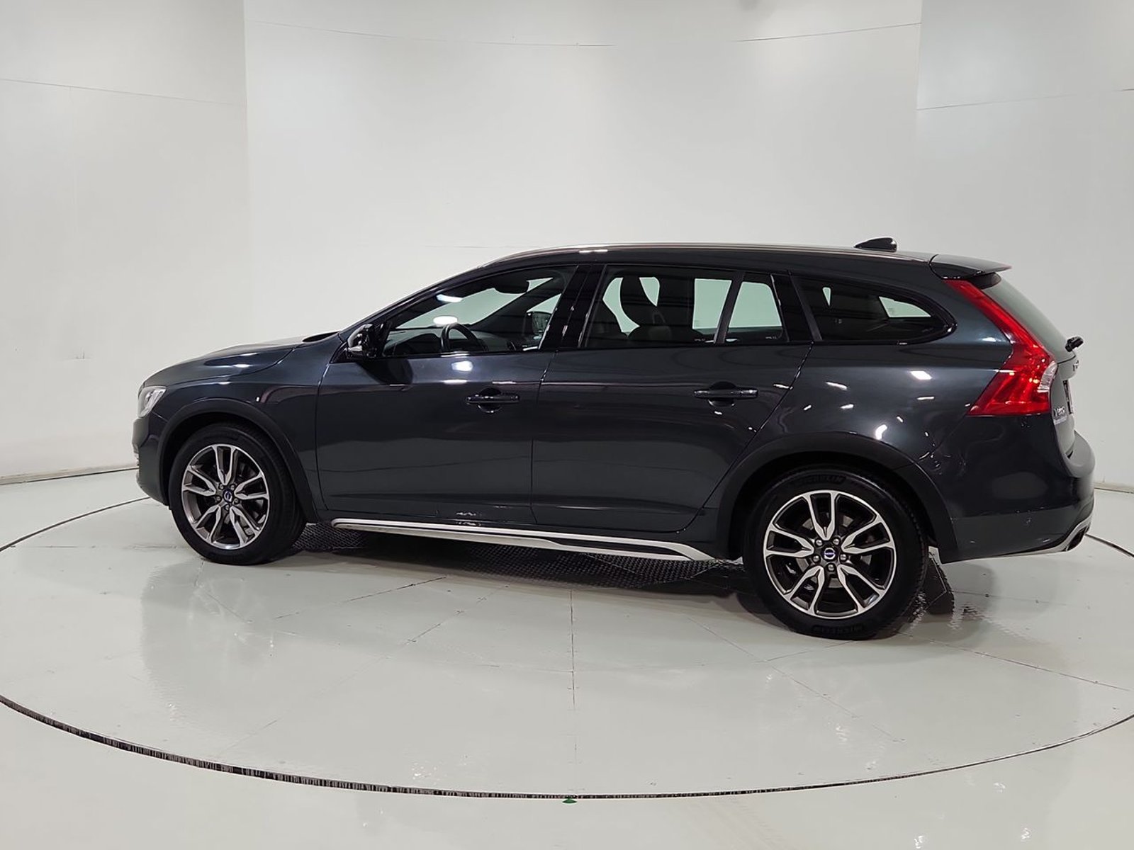 Volvo V60 CC T5 COMFORT AWD 2.5 2016 - Imagen 6 de 20