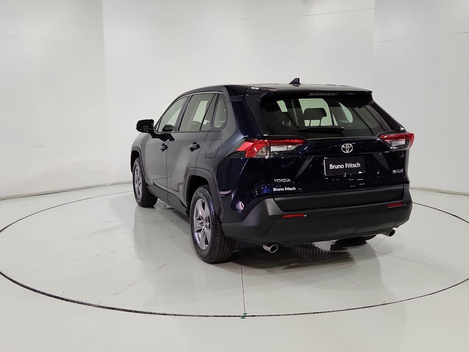 Toyota RAV4 4X2 2.0 AT 2026 - Imagen 8 de 20