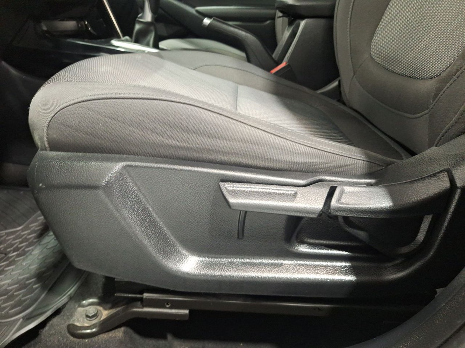 Kia SELTOS MPI 6MT 1.6 2020 - Imagen 17 de 20
