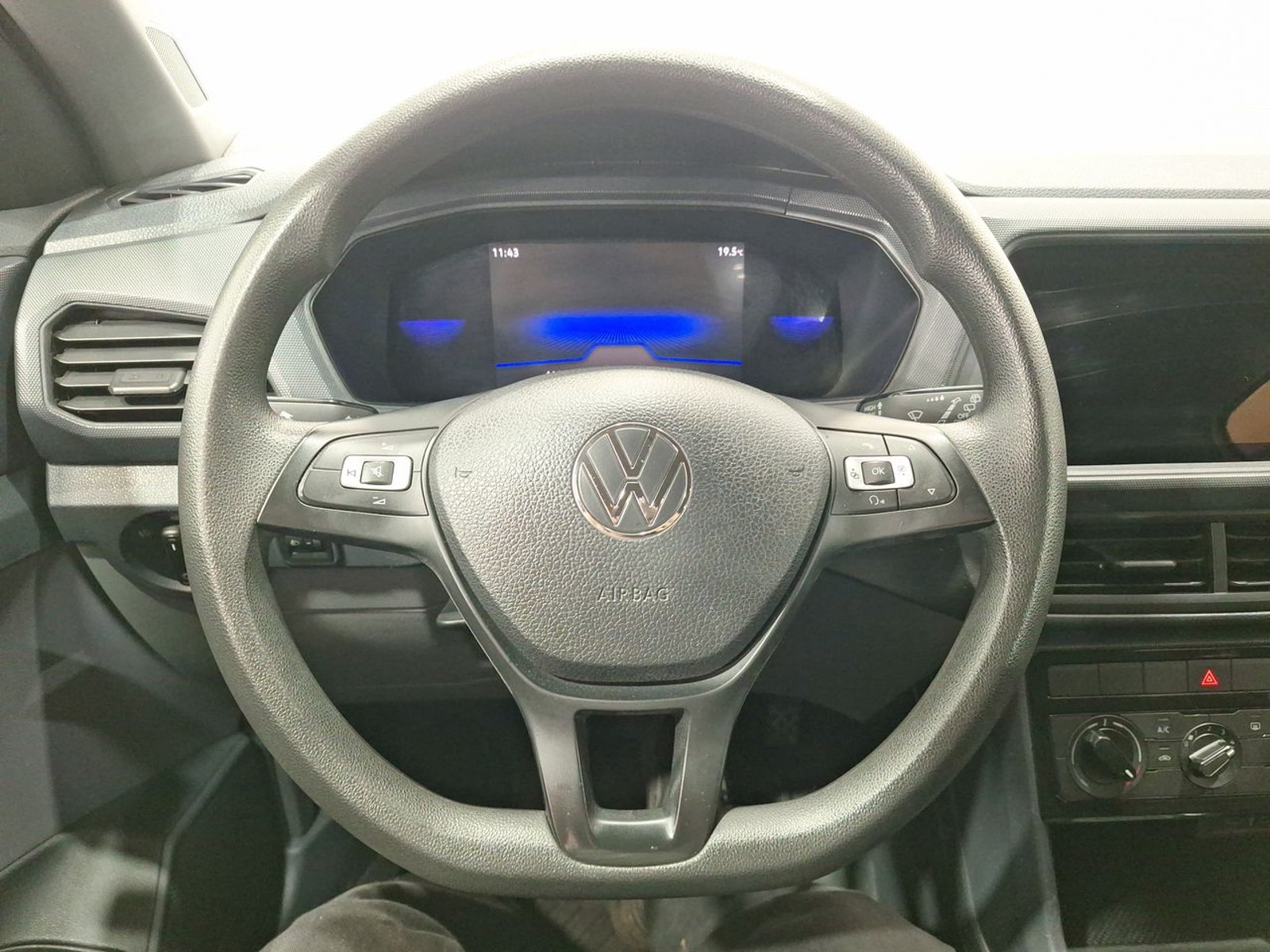 Volkswagen T-CROSS T CROSS TSI 1.0 2023 - Imagen 19 de 20