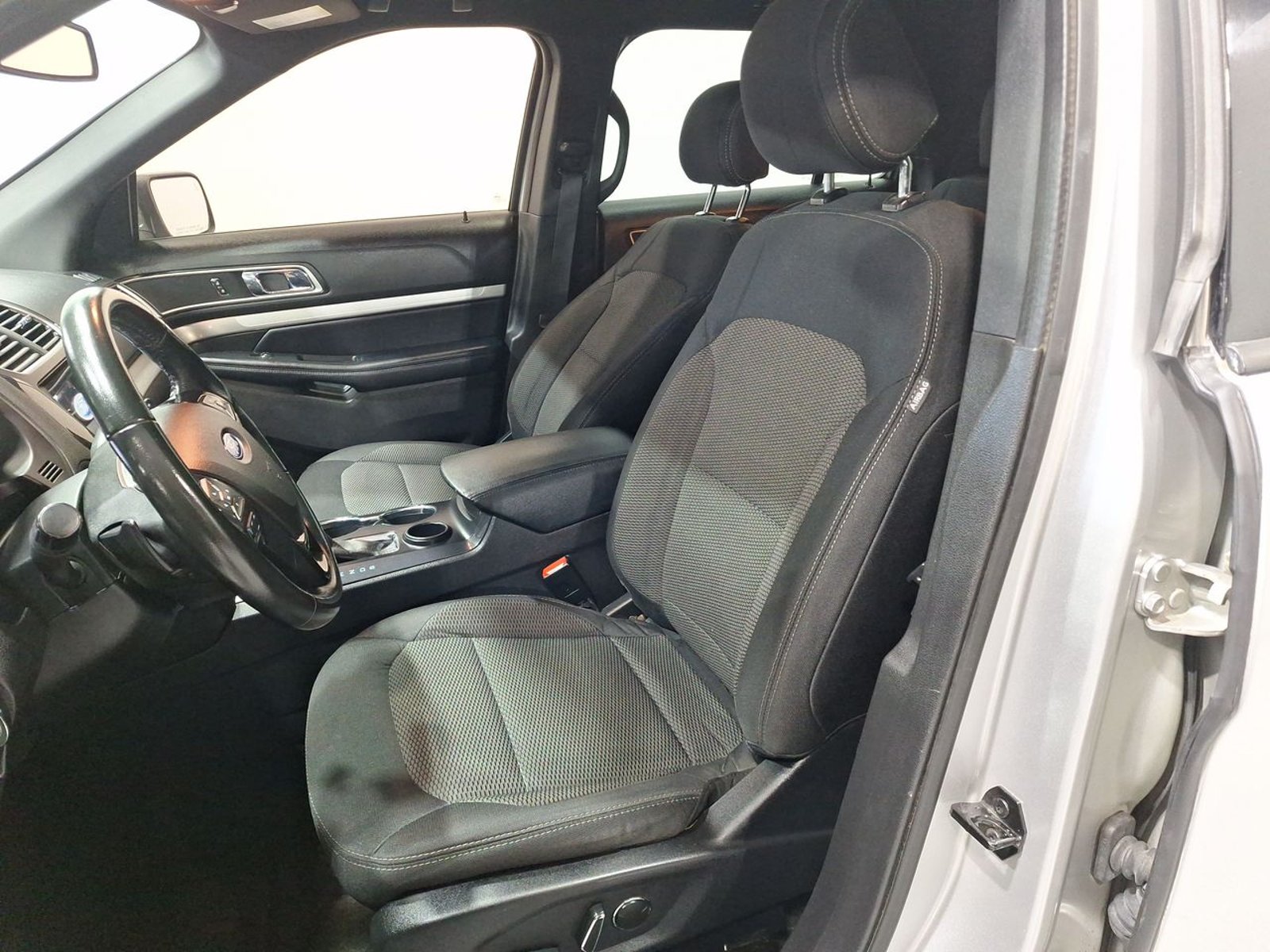 Ford EXPLORER XLT 3.5 2018 - Imagen 18 de 20