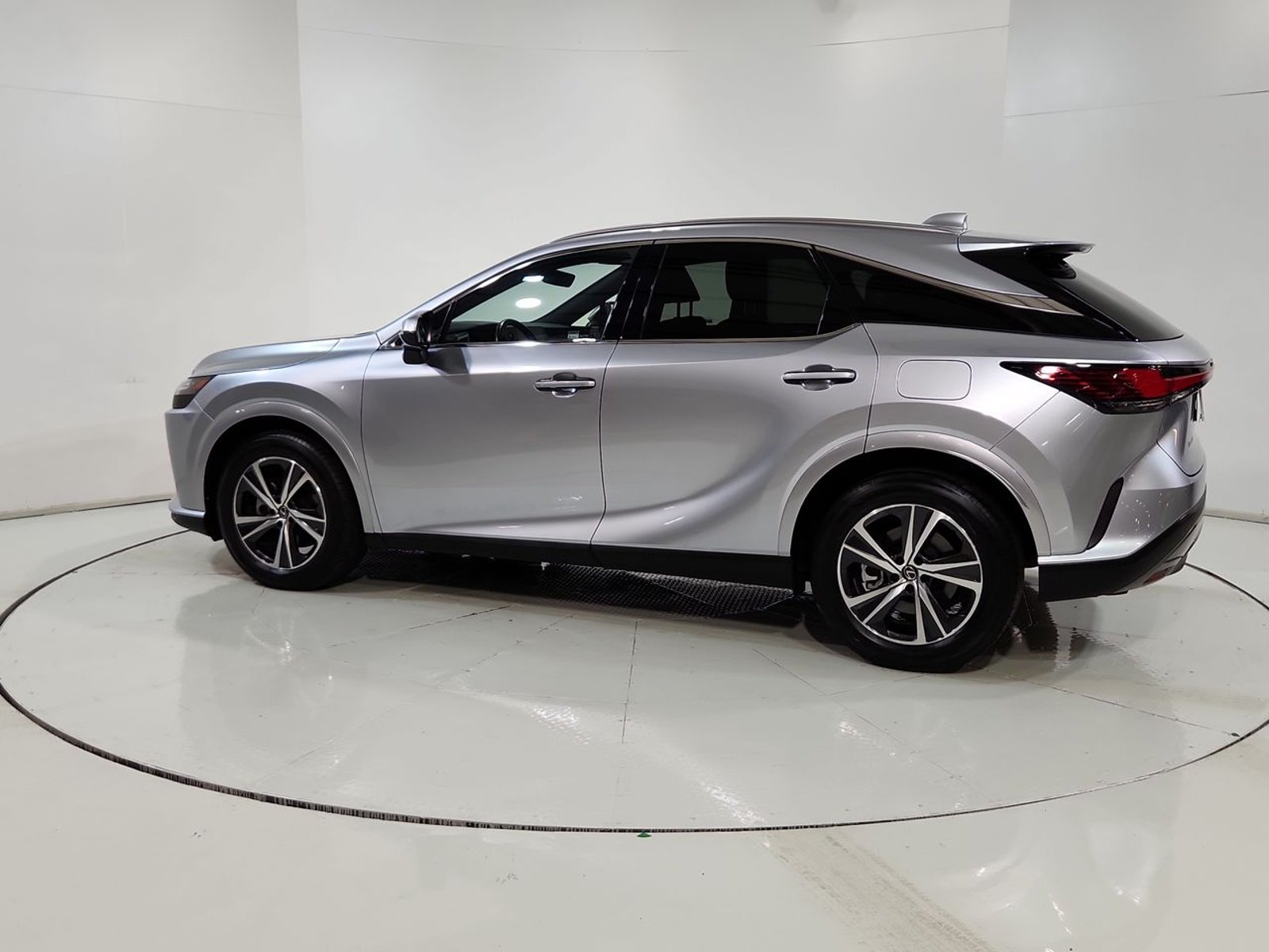 Lexus RX350 RX 350 4X4 2.4 AUT 2024 - Imagen 6 de 20