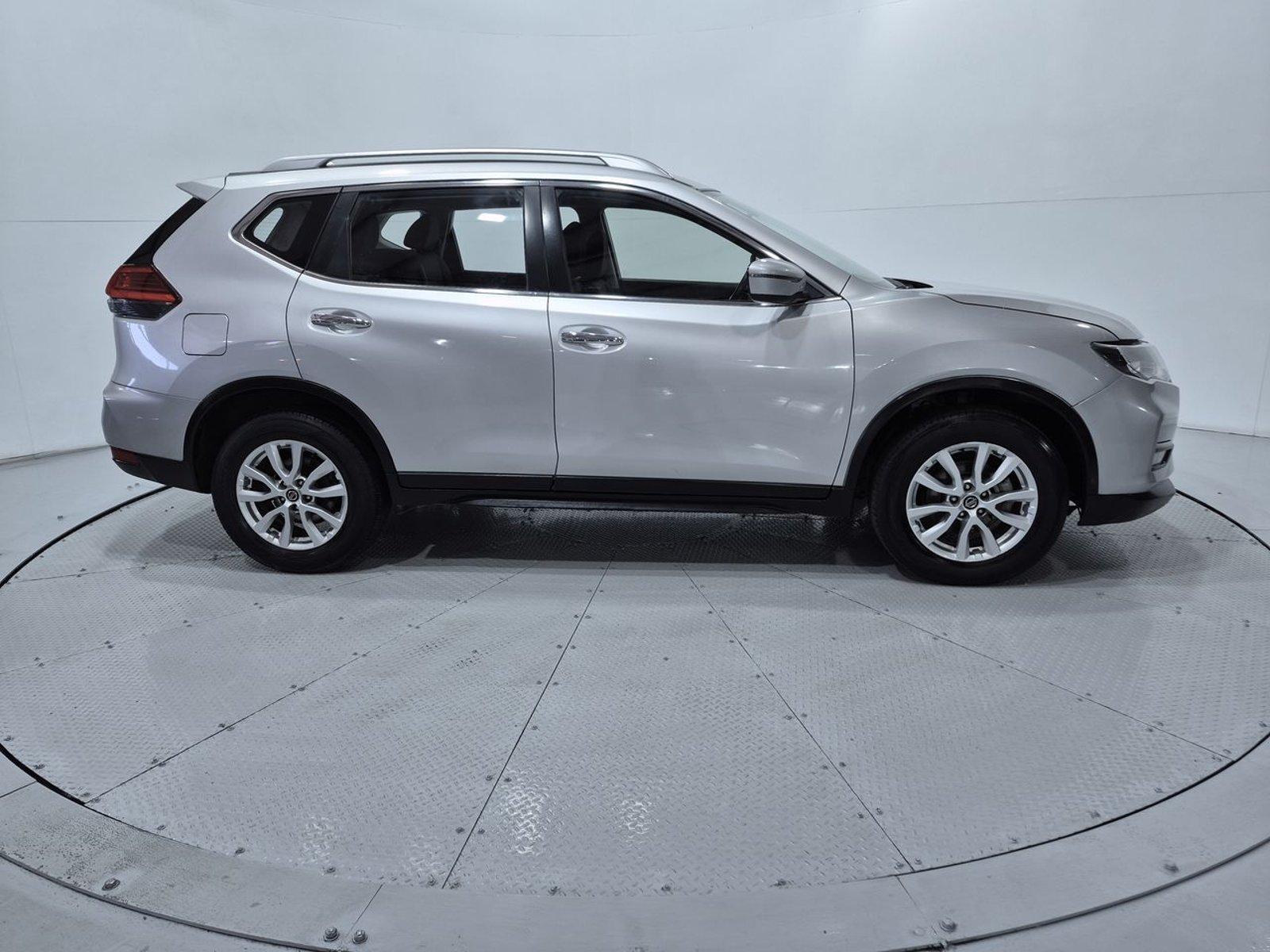 Nissan X-TRAIL NEW X TRAIL SENSE 4WD 2.5 AUT 2020 - Imagen 10 de 20