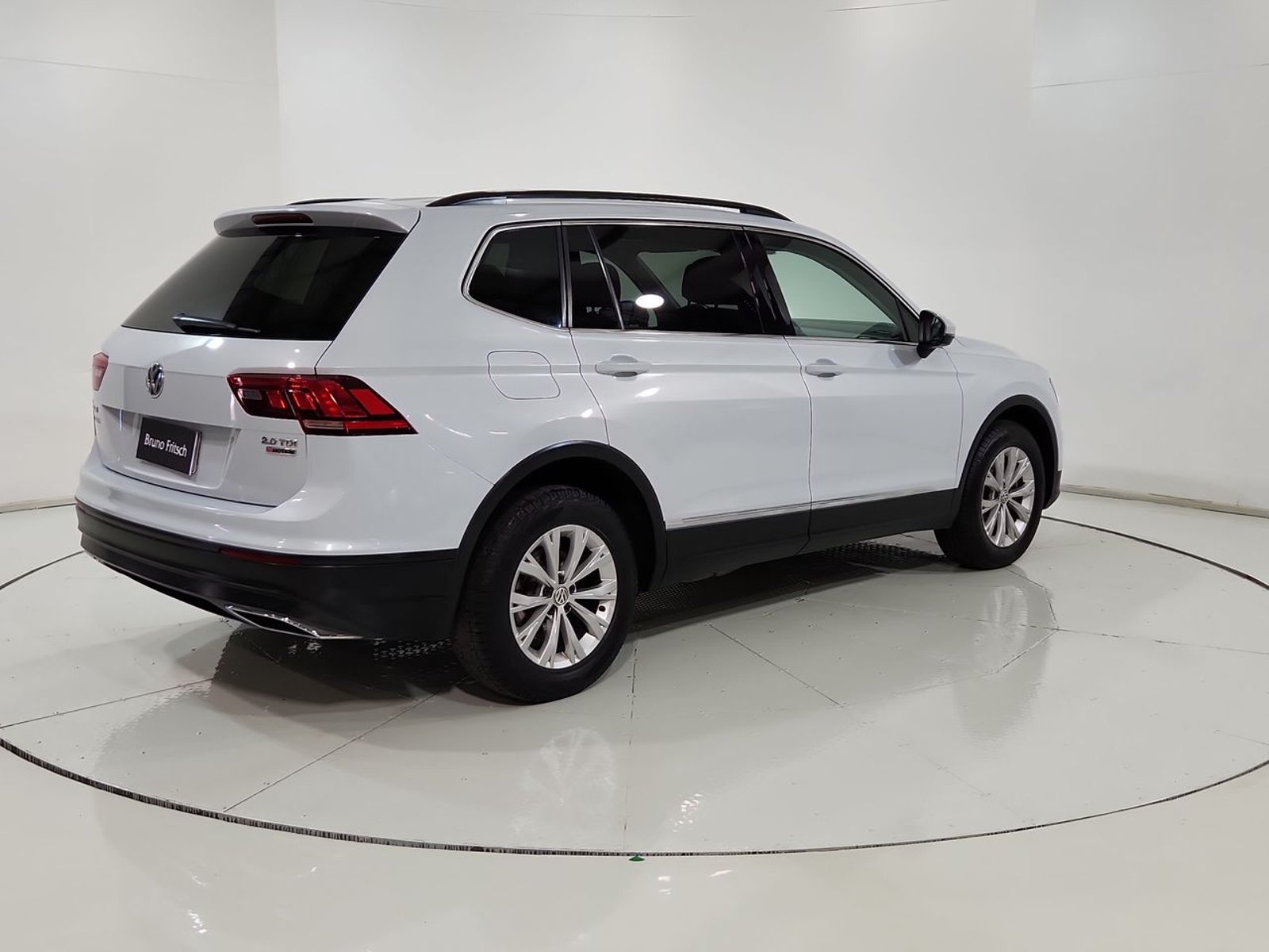 Volkswagen TIGUAN TDI 2.0 AUT 2018 - Imagen 11 de 20