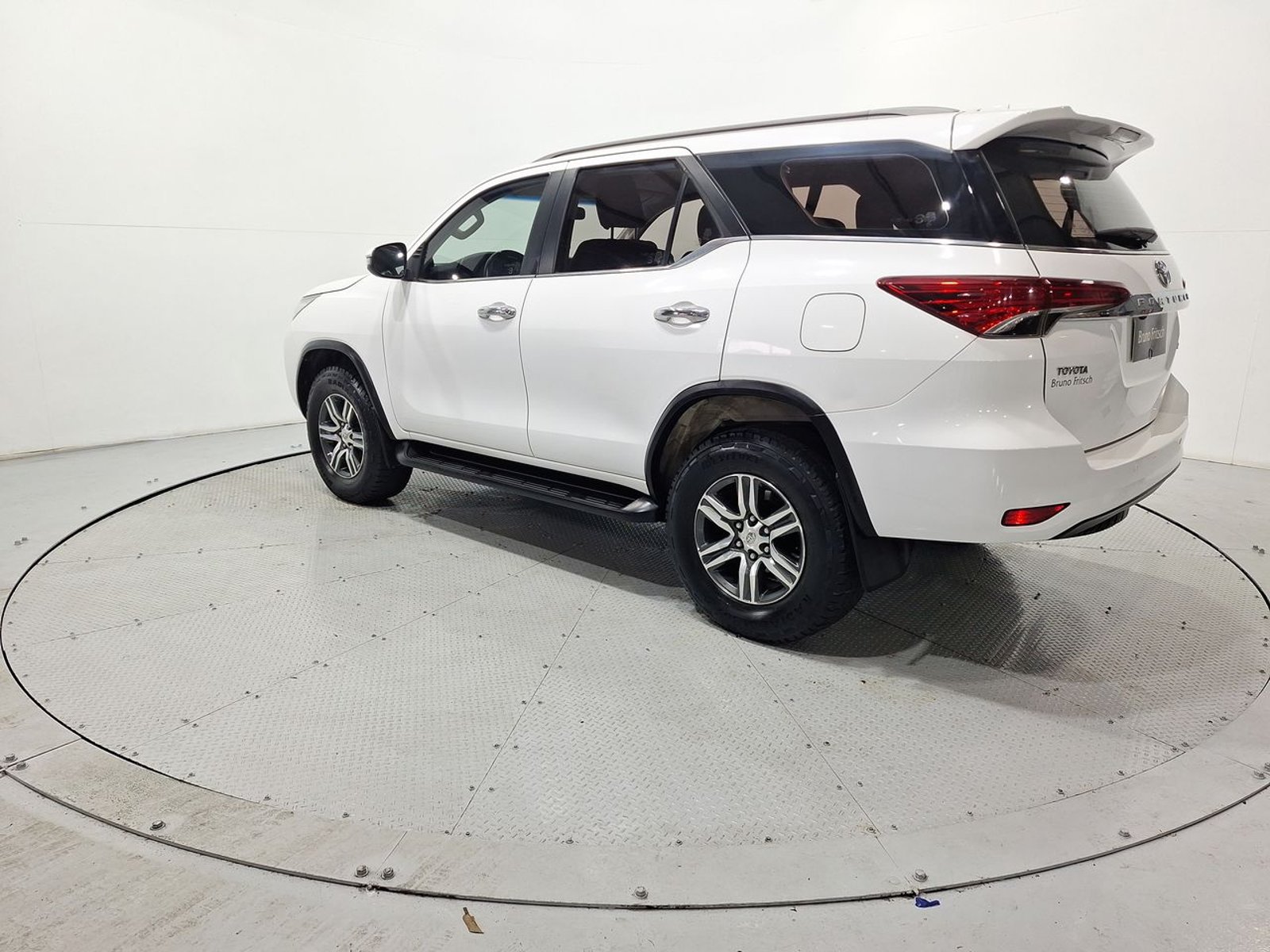 Toyota FORTUNER SRV 4X4 2.7 AUT 2019 - Imagen 5 de 20