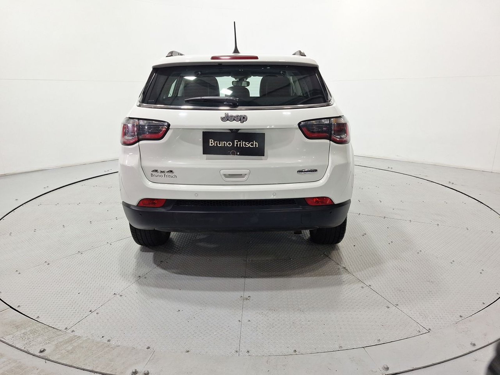 Jeep COMPASS LONGITUDE 4X4 2.4 AUT 2018 - Imagen 7 de 20
