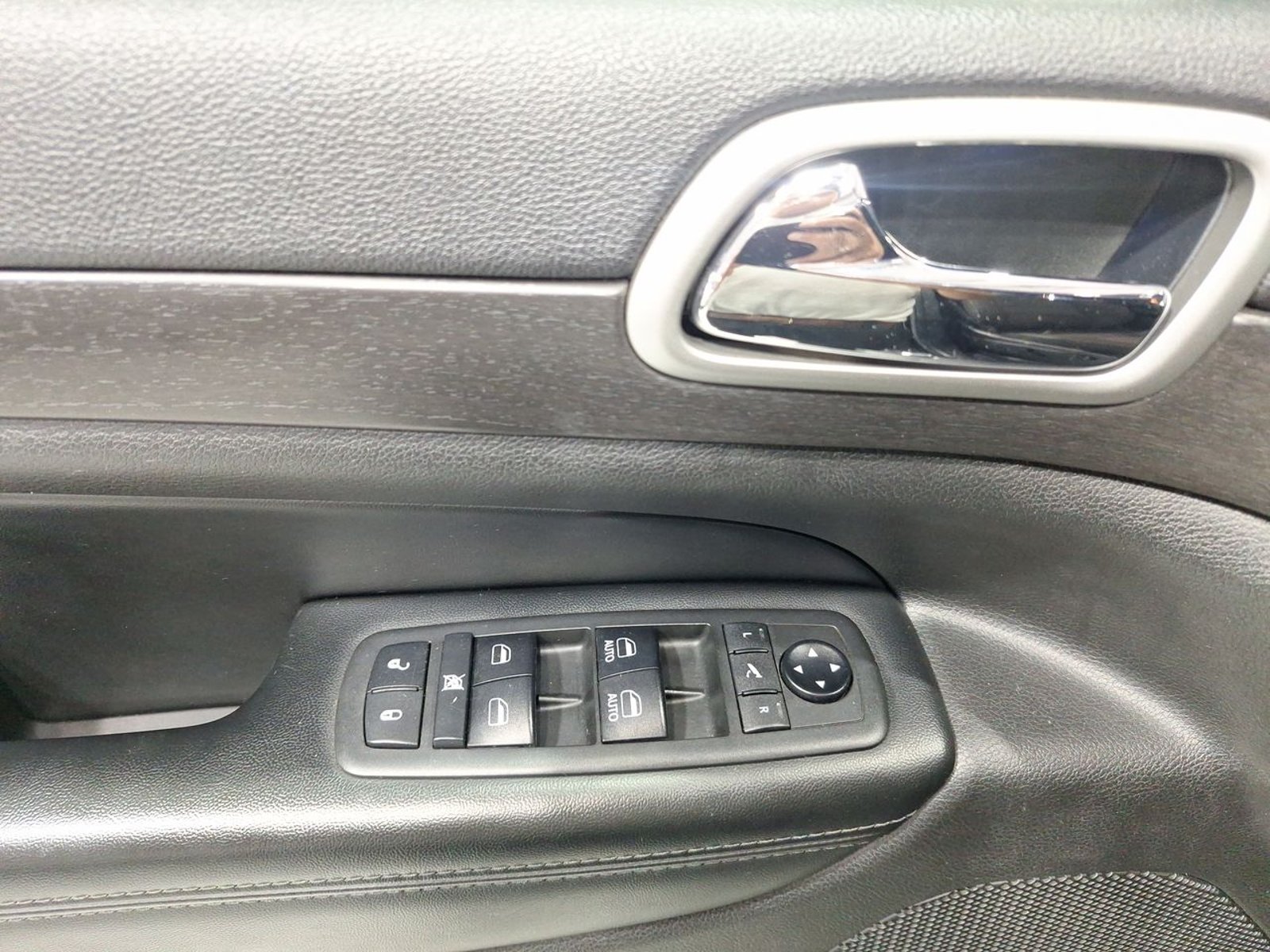 Jeep GRAND CHEROKEE LAREDO 4X4 3.6 AUT 2019 - Imagen 16 de 20