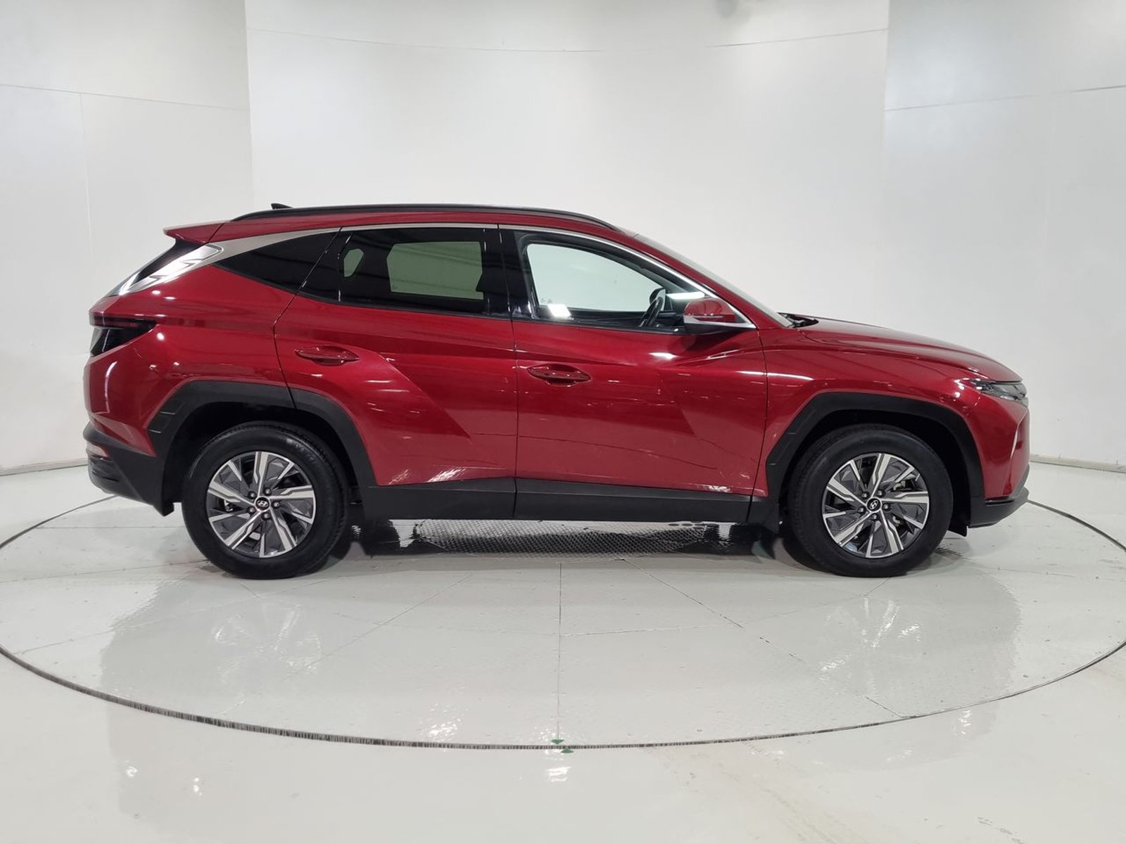 Hyundai TUCSON NX4 GDI 1.6 AUT 2024 - Imagen 13 de 20