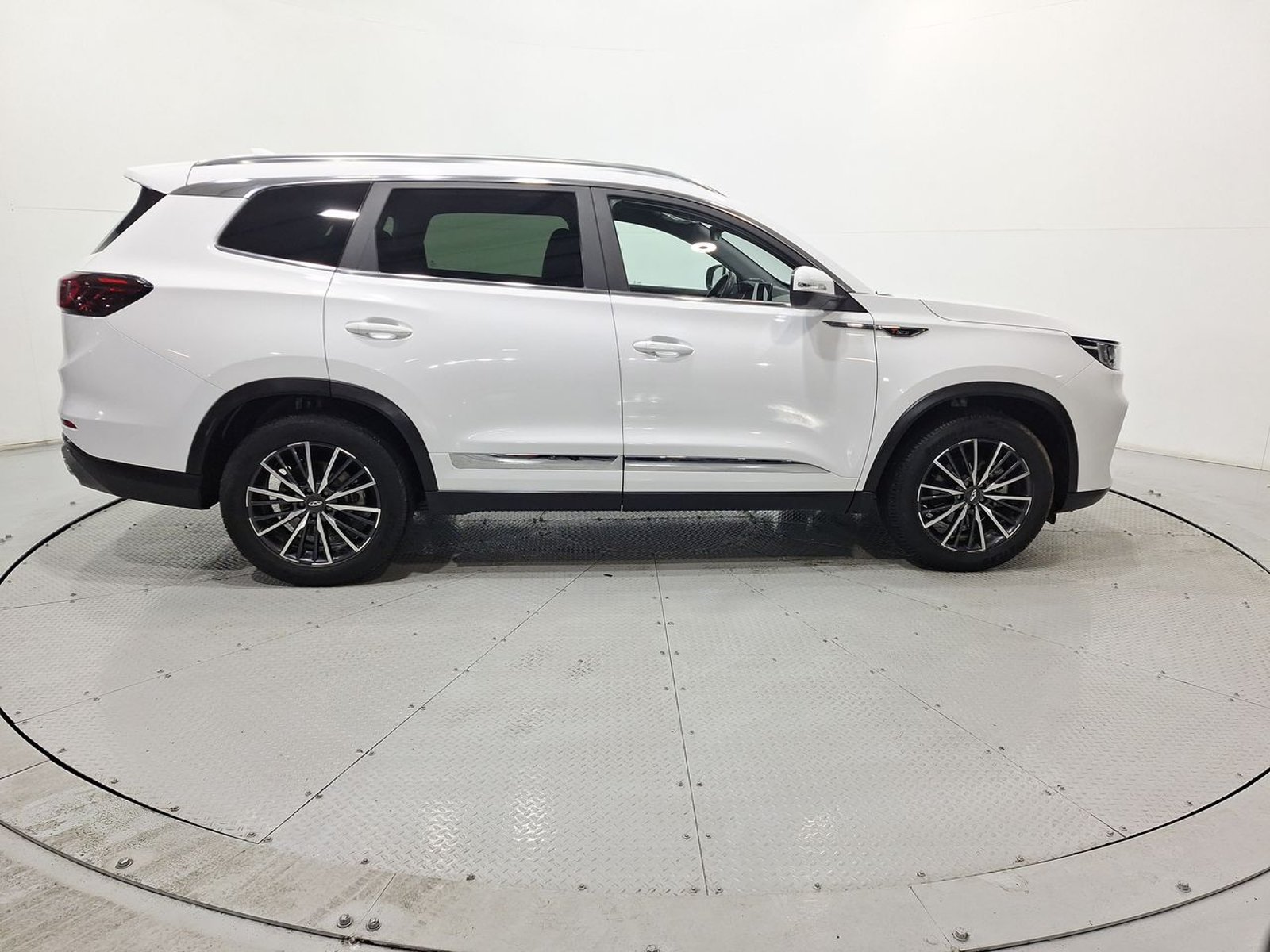 Chery TIGGO 8 PRO GLX DCT 1.6 AUT 2023 - Imagen 10 de 20