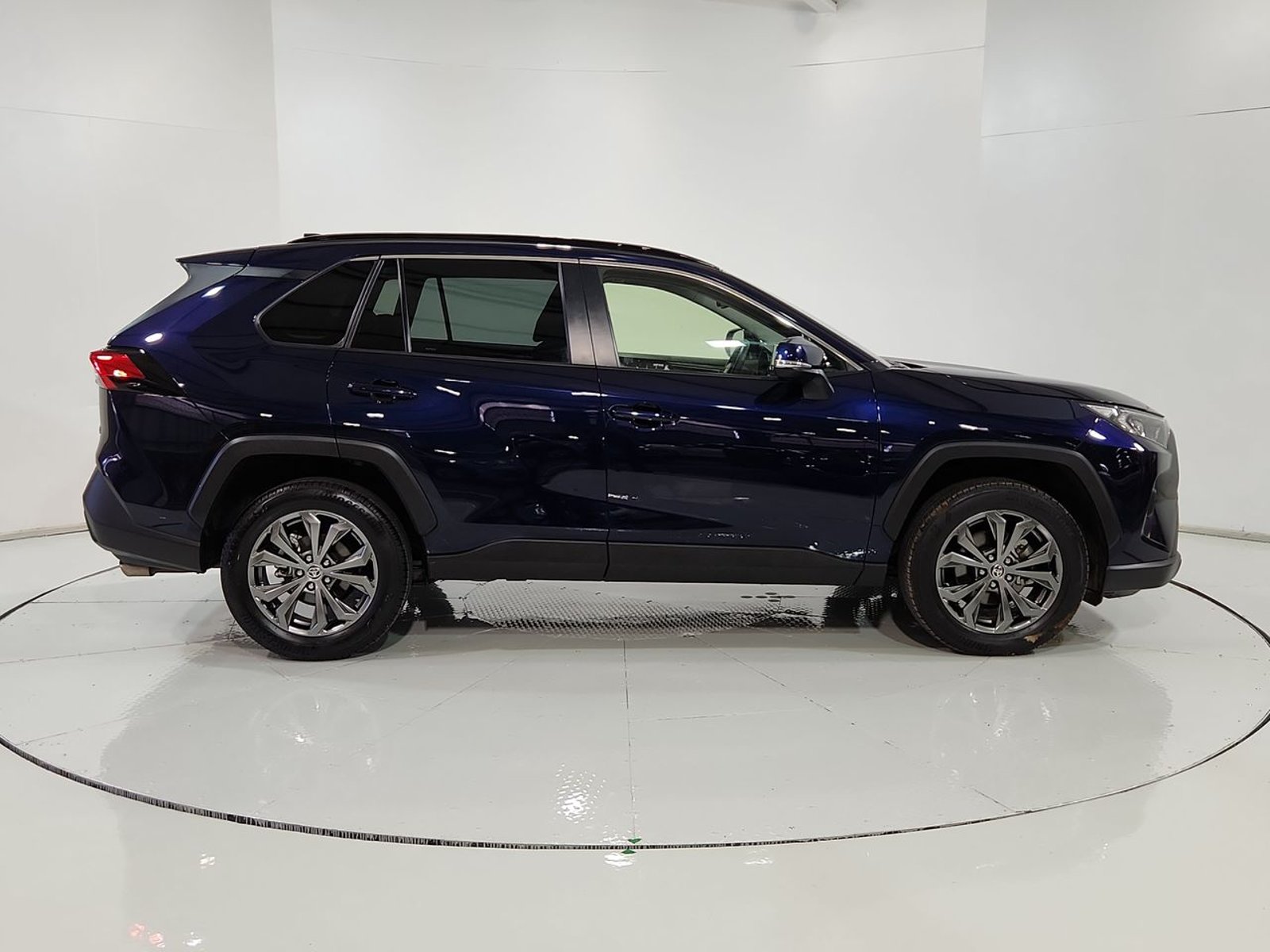 Toyota RAV4 4X2 2.0 AUT 2025 - Imagen 13 de 20