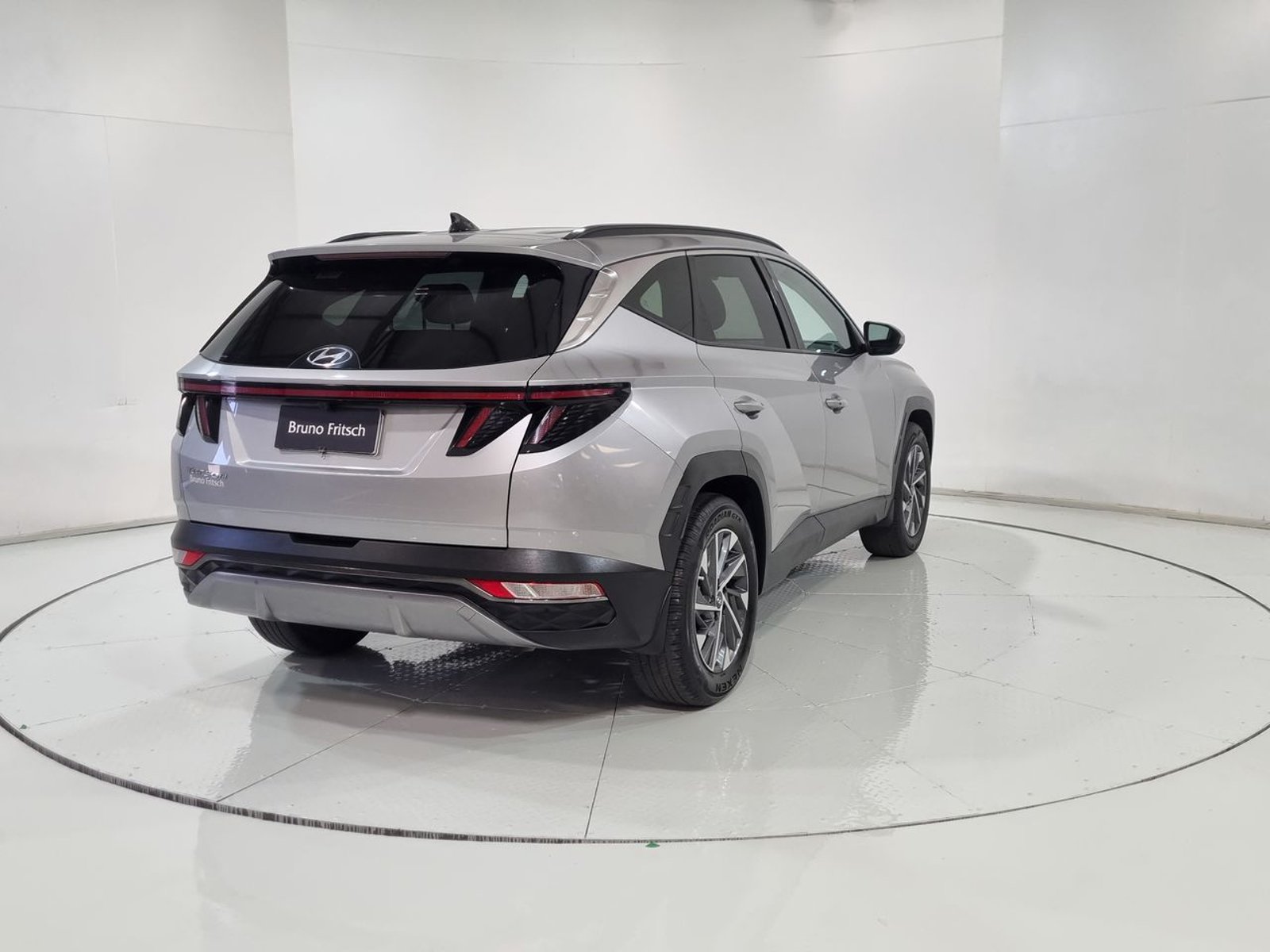 Hyundai TUCSON NX4 2.0 AUT 2023 - Imagen 10 de 20