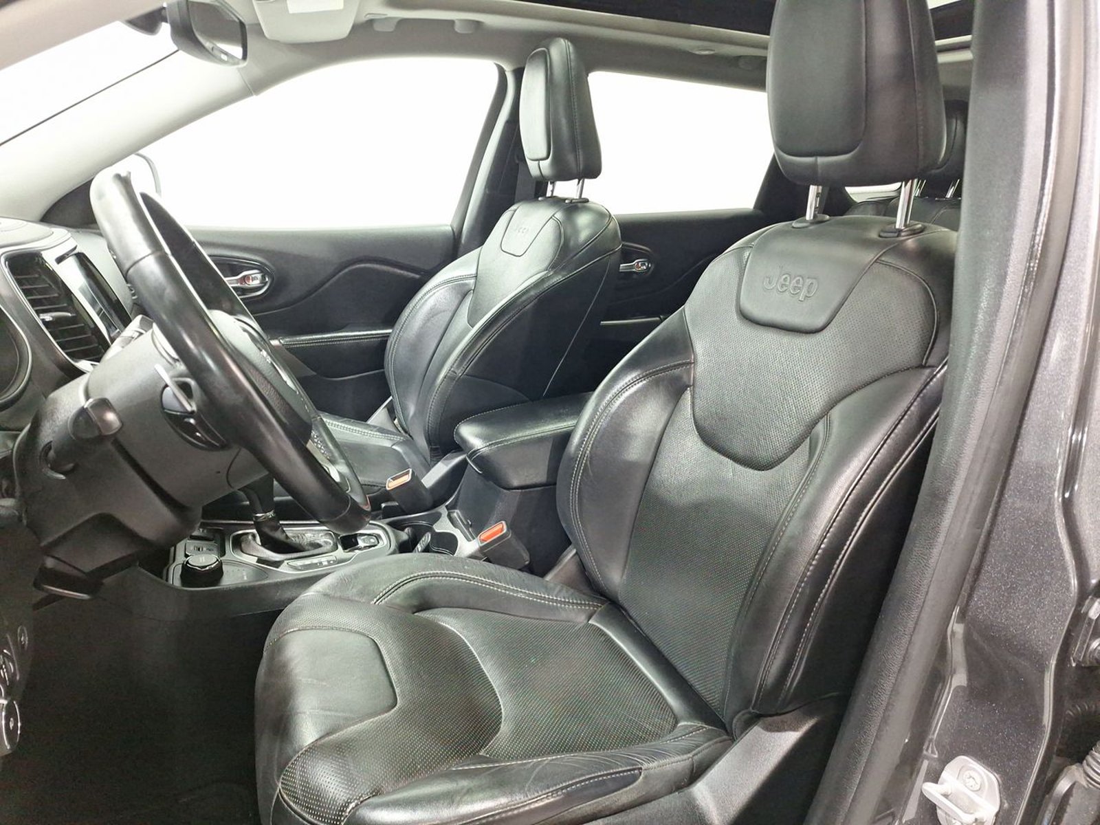 Jeep CHEROKEE NEW CHEROKEE LTD 4X4 3.2 AUT 2020 - Imagen 18 de 20