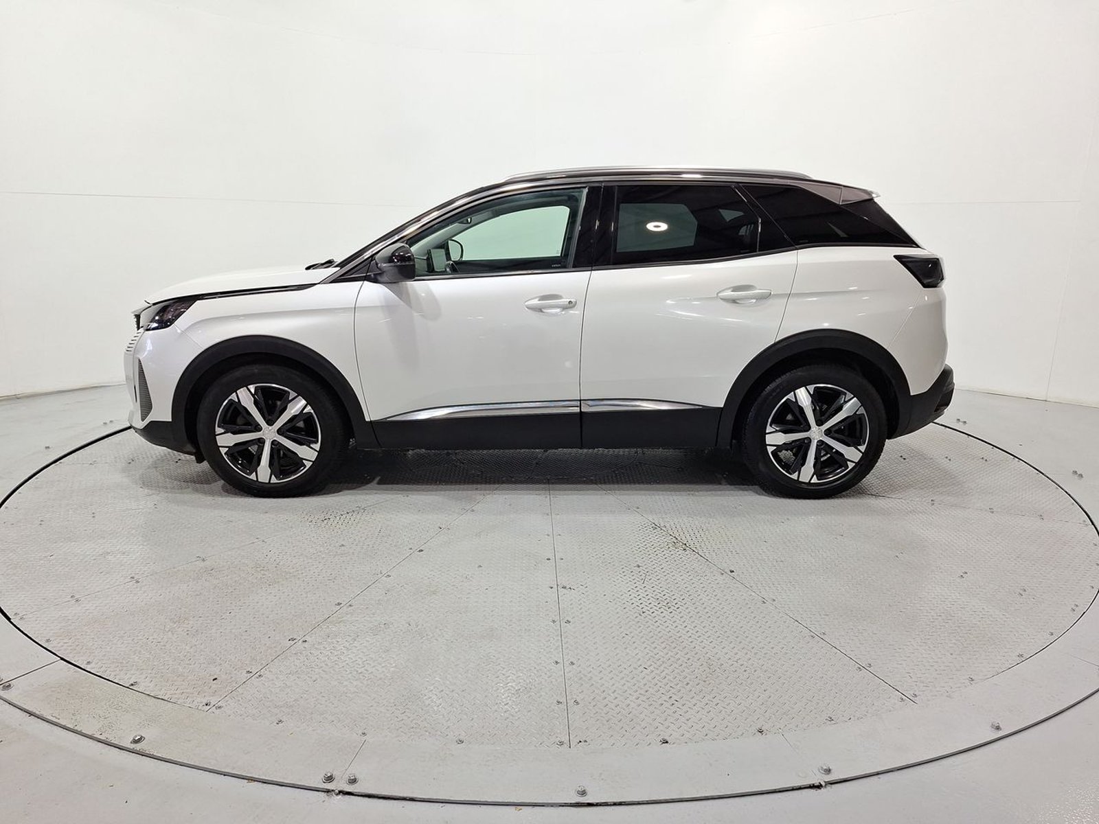 Peugeot 3008 BLUE HDI 130 EAT8 1.5 AUT 2022 - Imagen 4 de 20