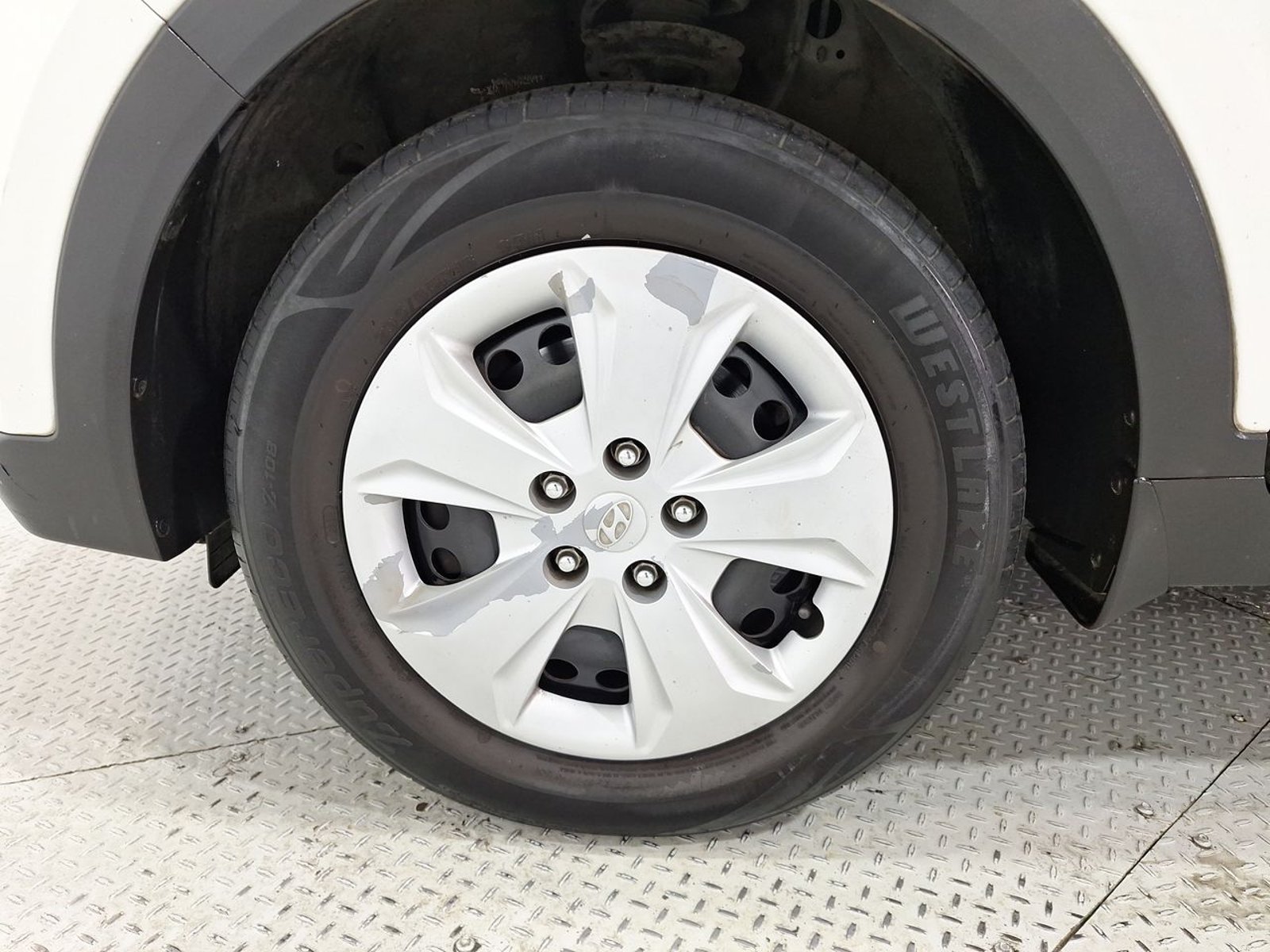 Hyundai CRETA GL 1.6 2018 - Imagen 14 de 20