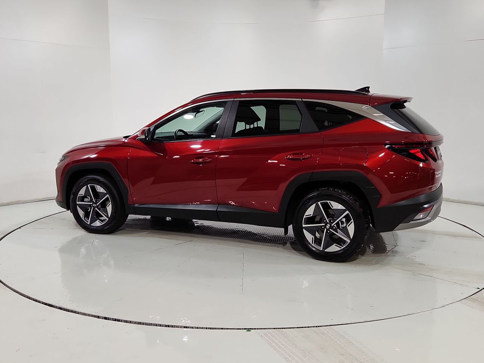 Hyundai TUCSON NX4 GDI 4X2 1.6 AUT 2025 - Imagen 6 de 20