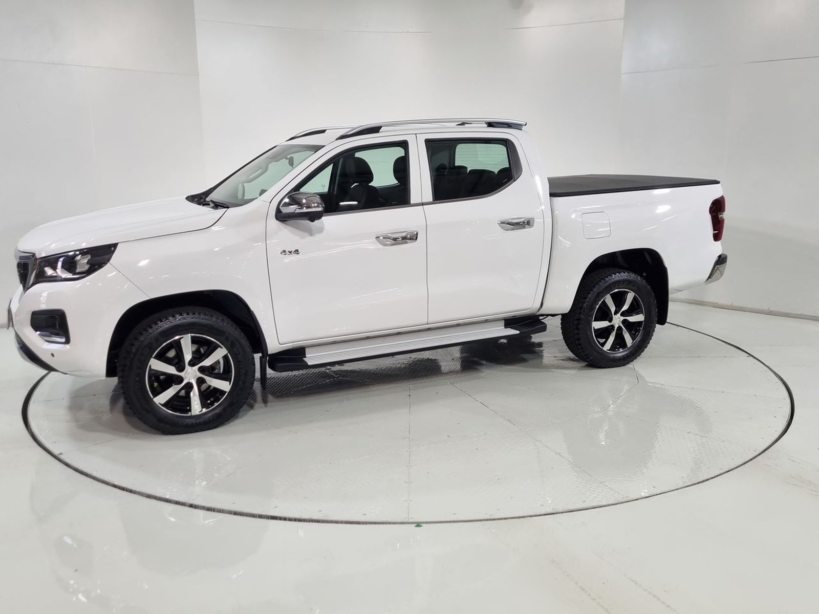 Peugeot LANDTREK BLUEHDI 4X4 2.2 AUT 2026 - Imagen 4 de 20