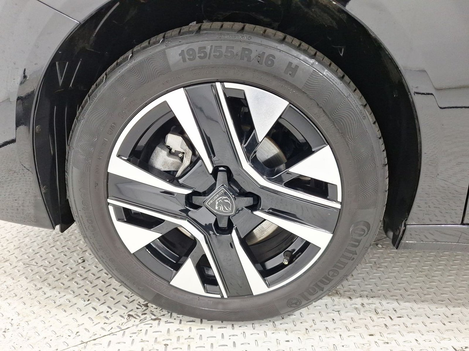Peugeot 208 PURETECH 100 1.2 2026 - Imagen 14 de 20