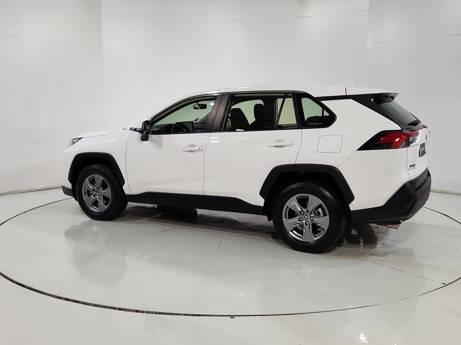 Toyota RAV4 4X2 2.0 AUT 2023 - Imagen 6 de 20