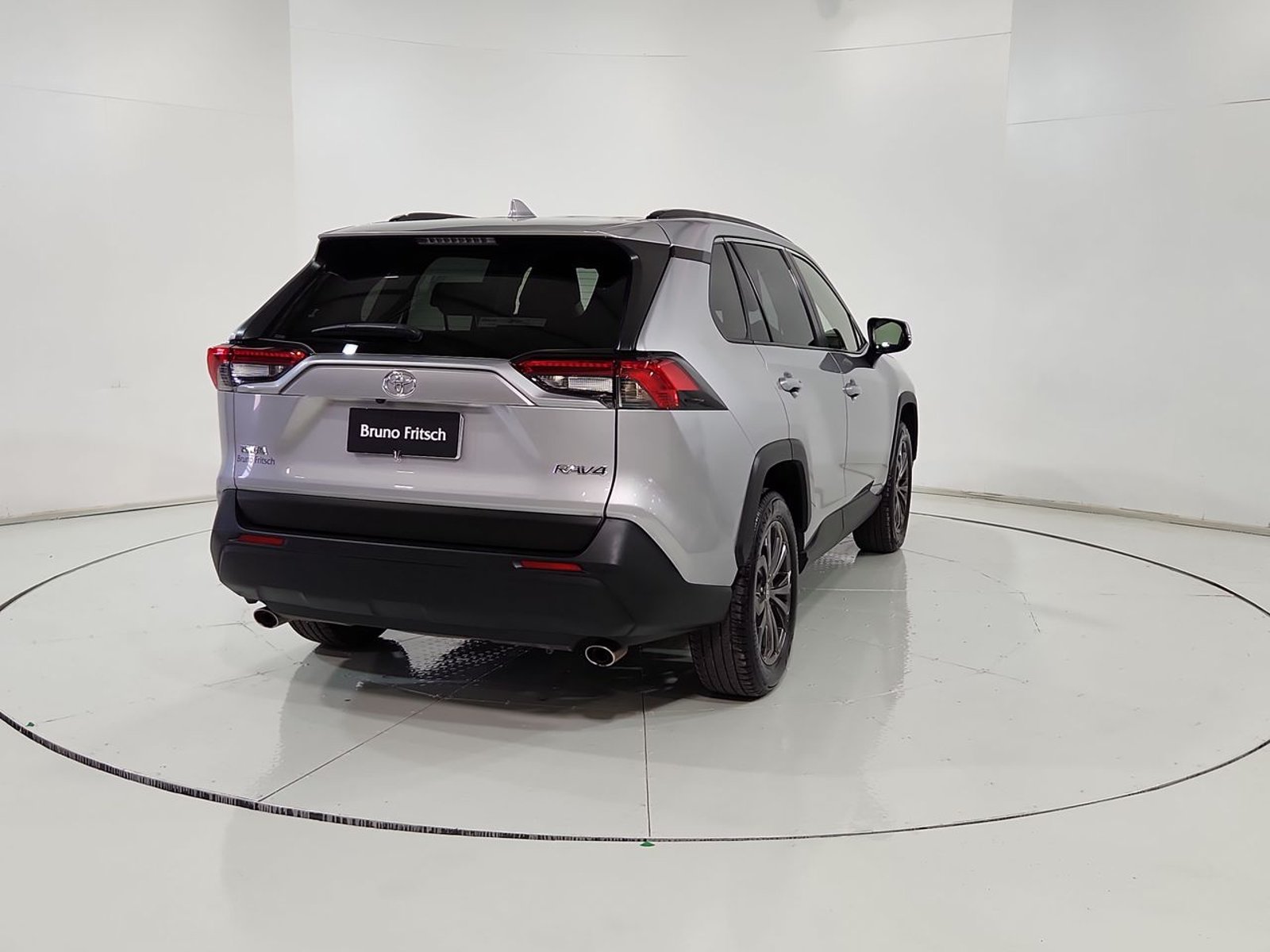 Toyota RAV4 4X2 2.0 AUT 2024 - Imagen 10 de 20