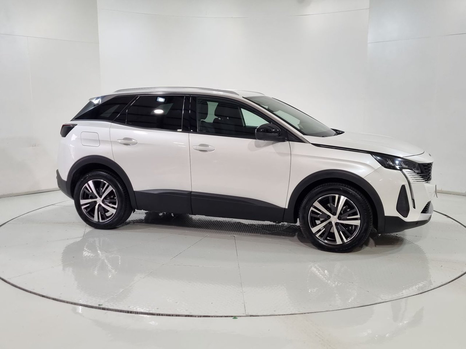 Peugeot 3008 PURETECH 1.2L 2024 - Imagen 14 de 20