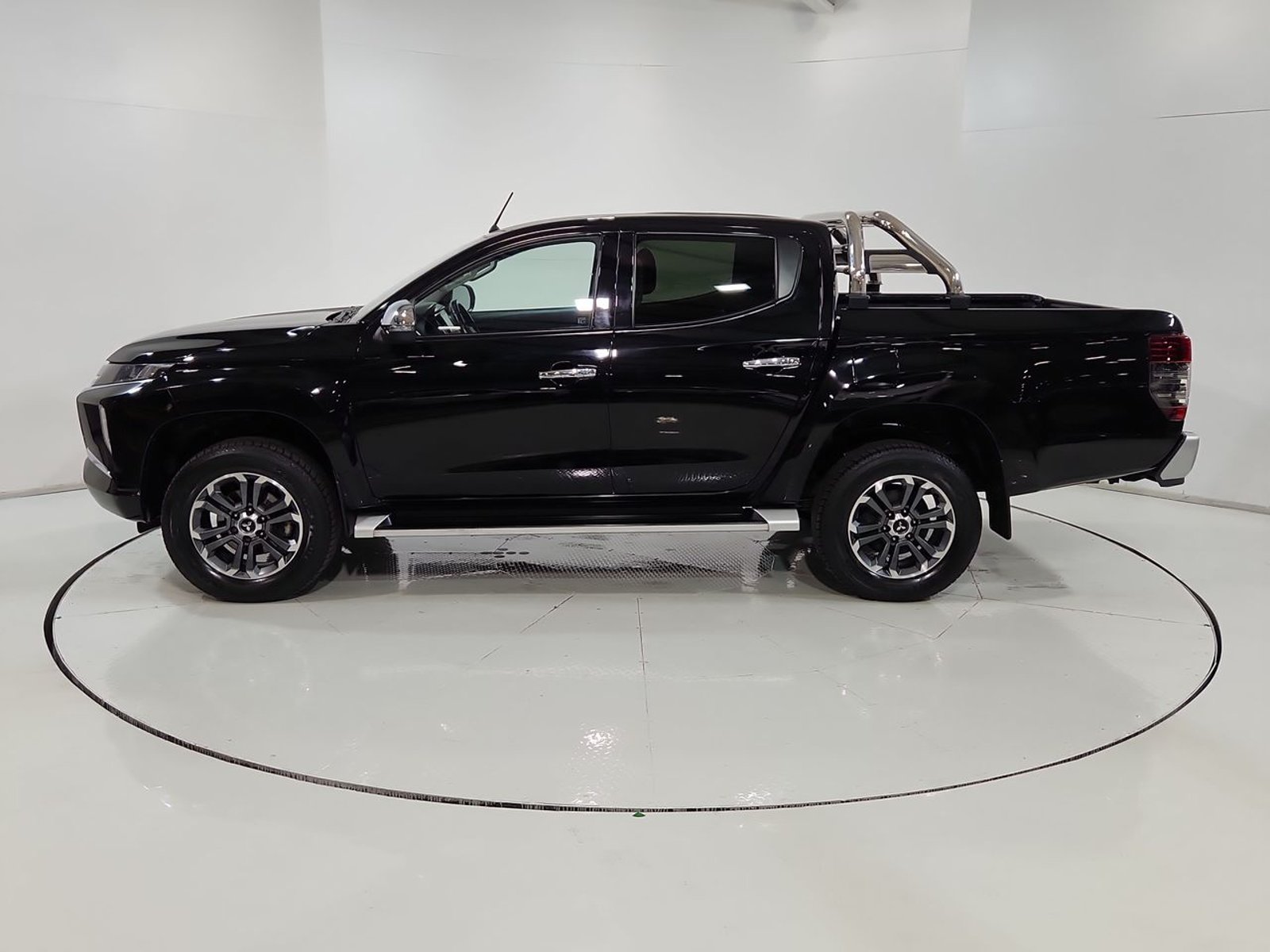 Mitsubishi L200 DAKAR 4X4 2.4 2021 - Imagen 5 de 20