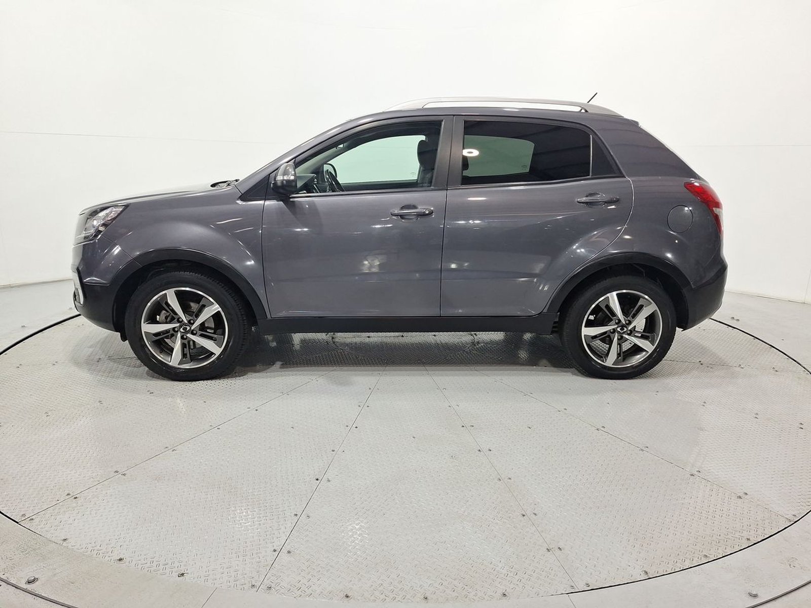 Ssangyong KORANDO 2.2 2019 - Imagen 4 de 20