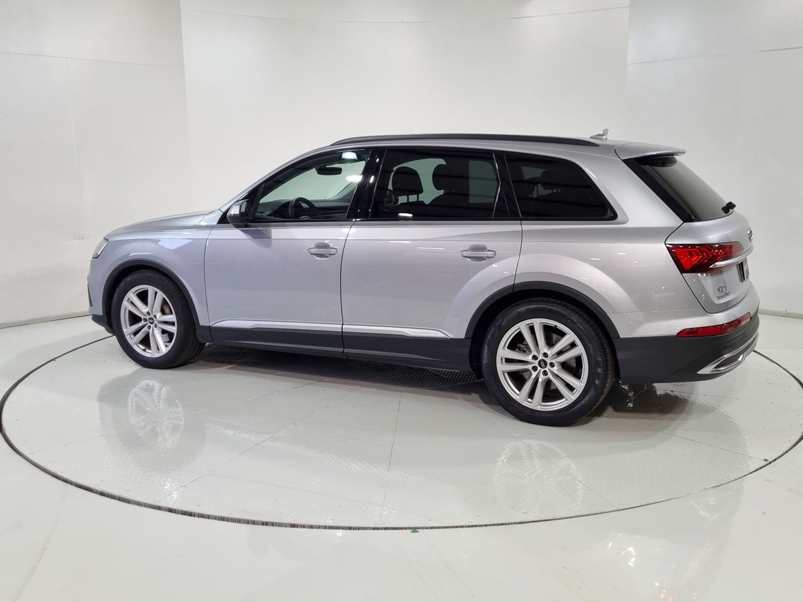 Audi Q7 55 TFSI 4X4 3.0 AUT 2023 - Imagen 6 de 20