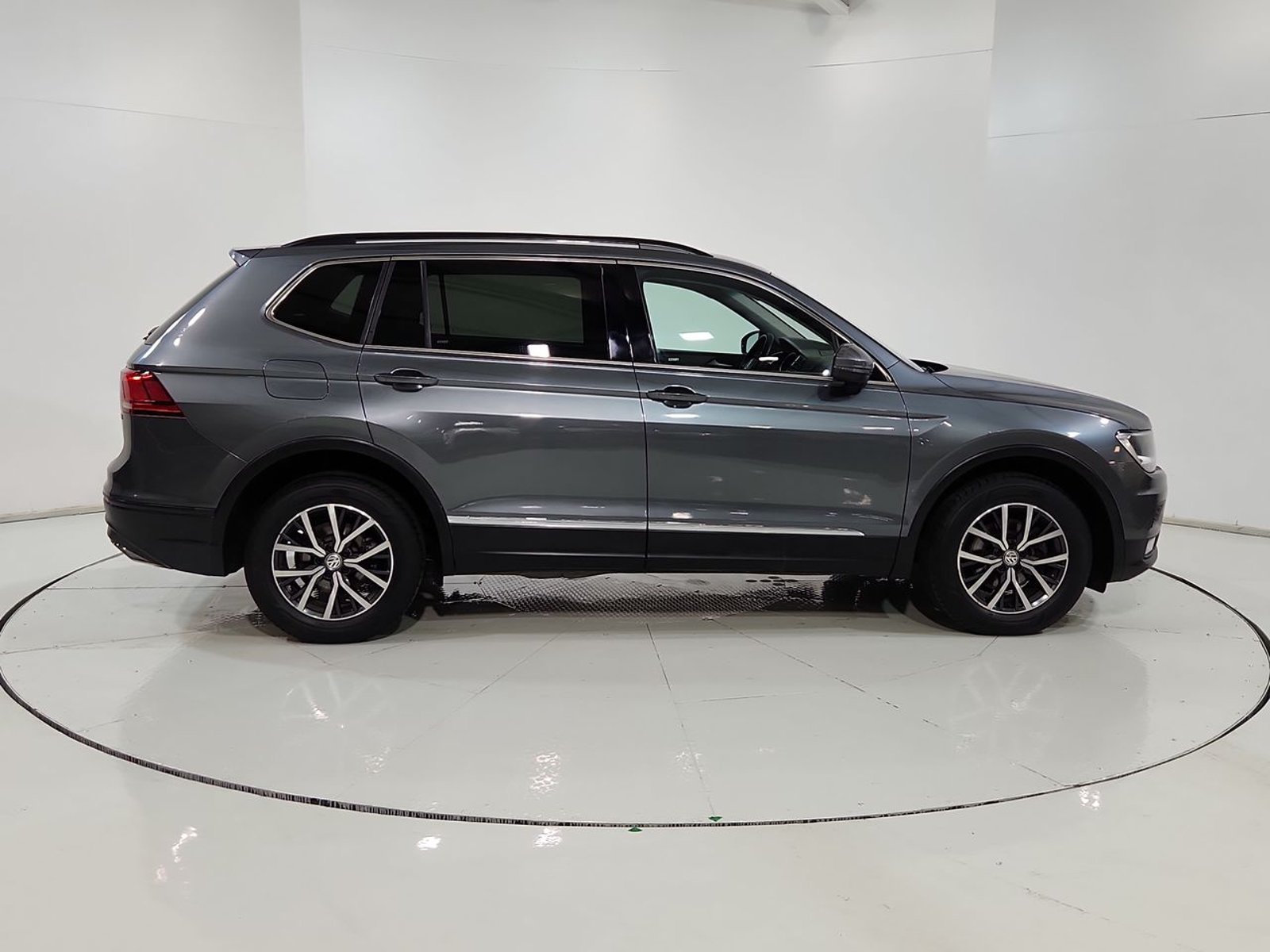 Volkswagen TIGUAN 1.4 AT 2019 - Imagen 12 de 20
