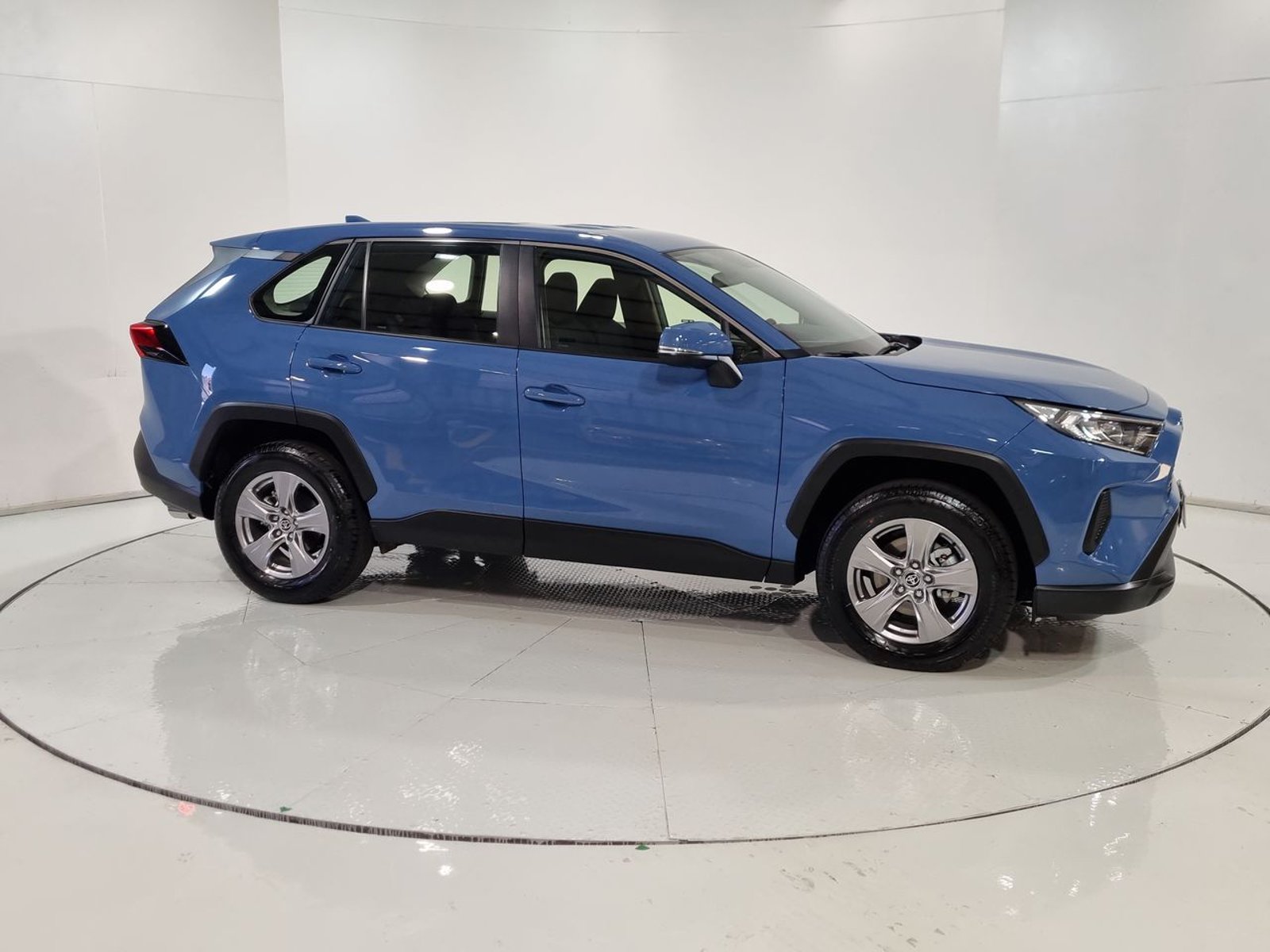 Toyota RAV4 4X2 2.0 AT 2026 - Imagen 14 de 20