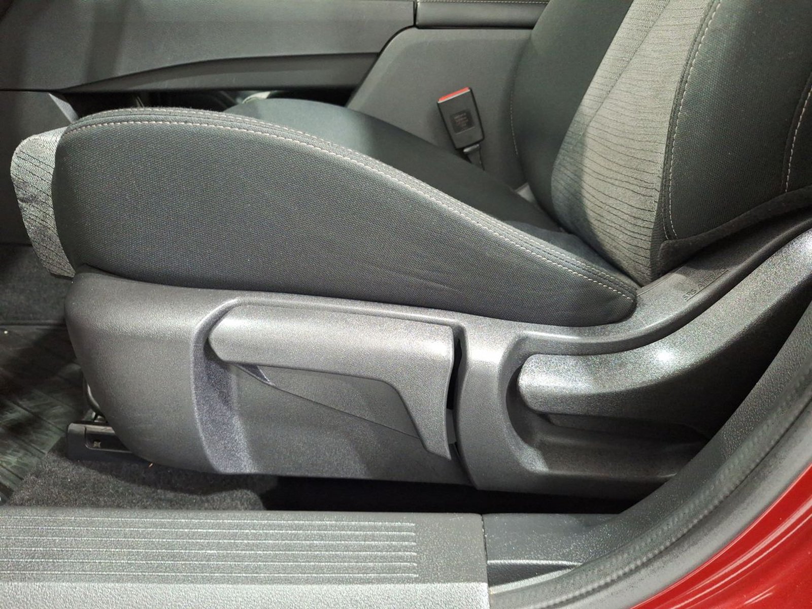 Nissan X-TRAIL X TRAIL 4X2 5P CVT 2.5 2024 - Imagen 17 de 20