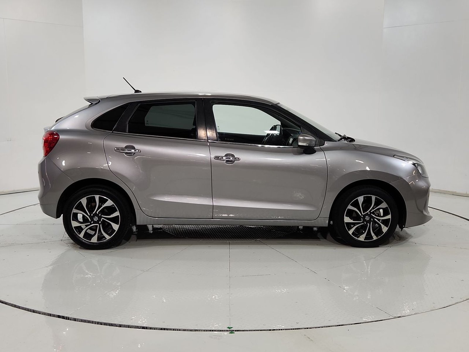 Suzuki BALENO GLX HB 1.4 2021 - Imagen 13 de 20