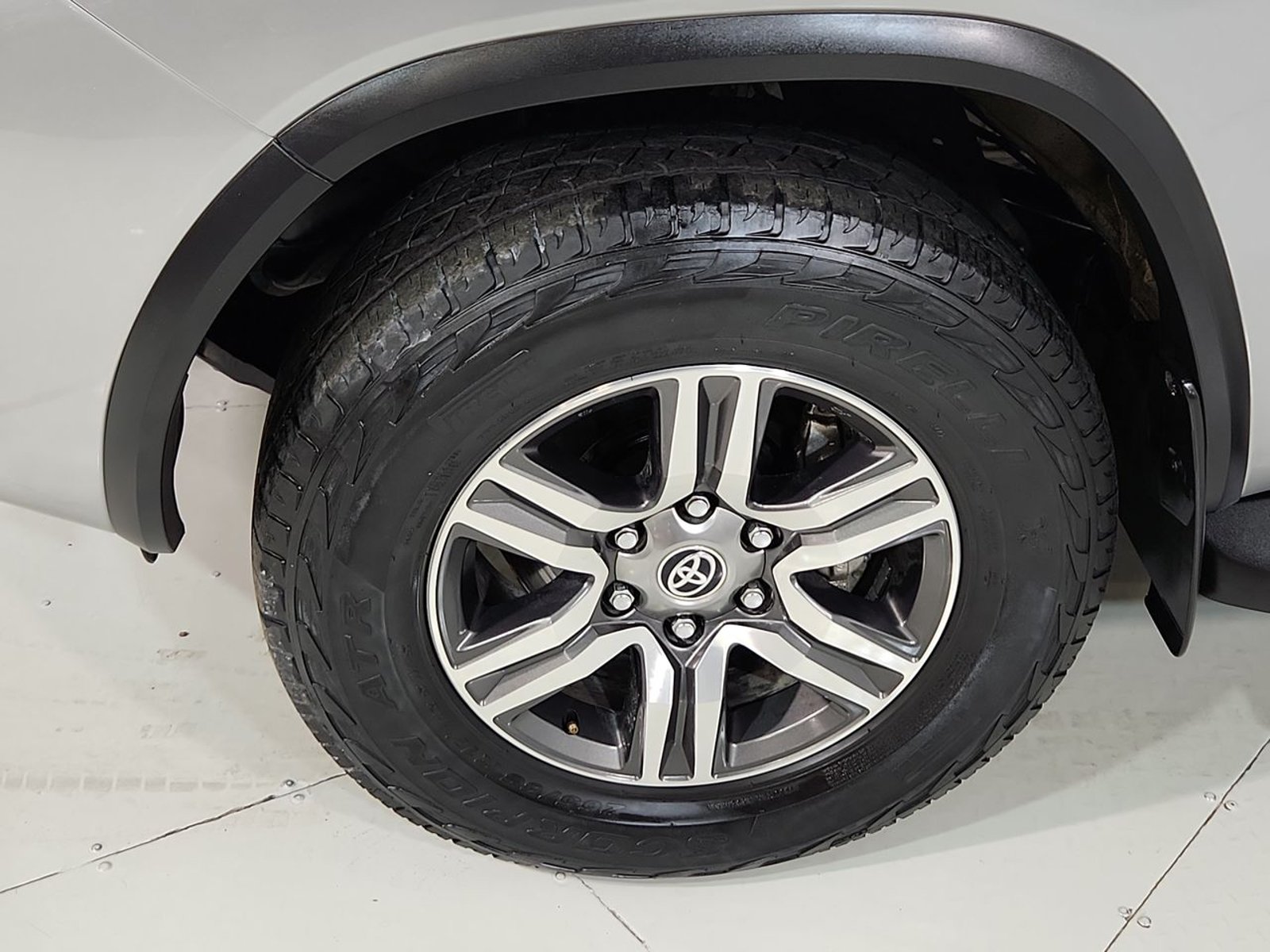 Toyota FORTUNER 2.7 2022 - Imagen 18 de 20