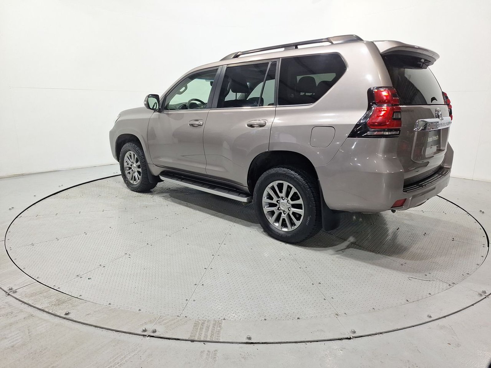 Toyota LAND CRUISER NEW LAND CRUISER PRADO LTD 4.0 AUT 2019 - Imagen 5 de 20
