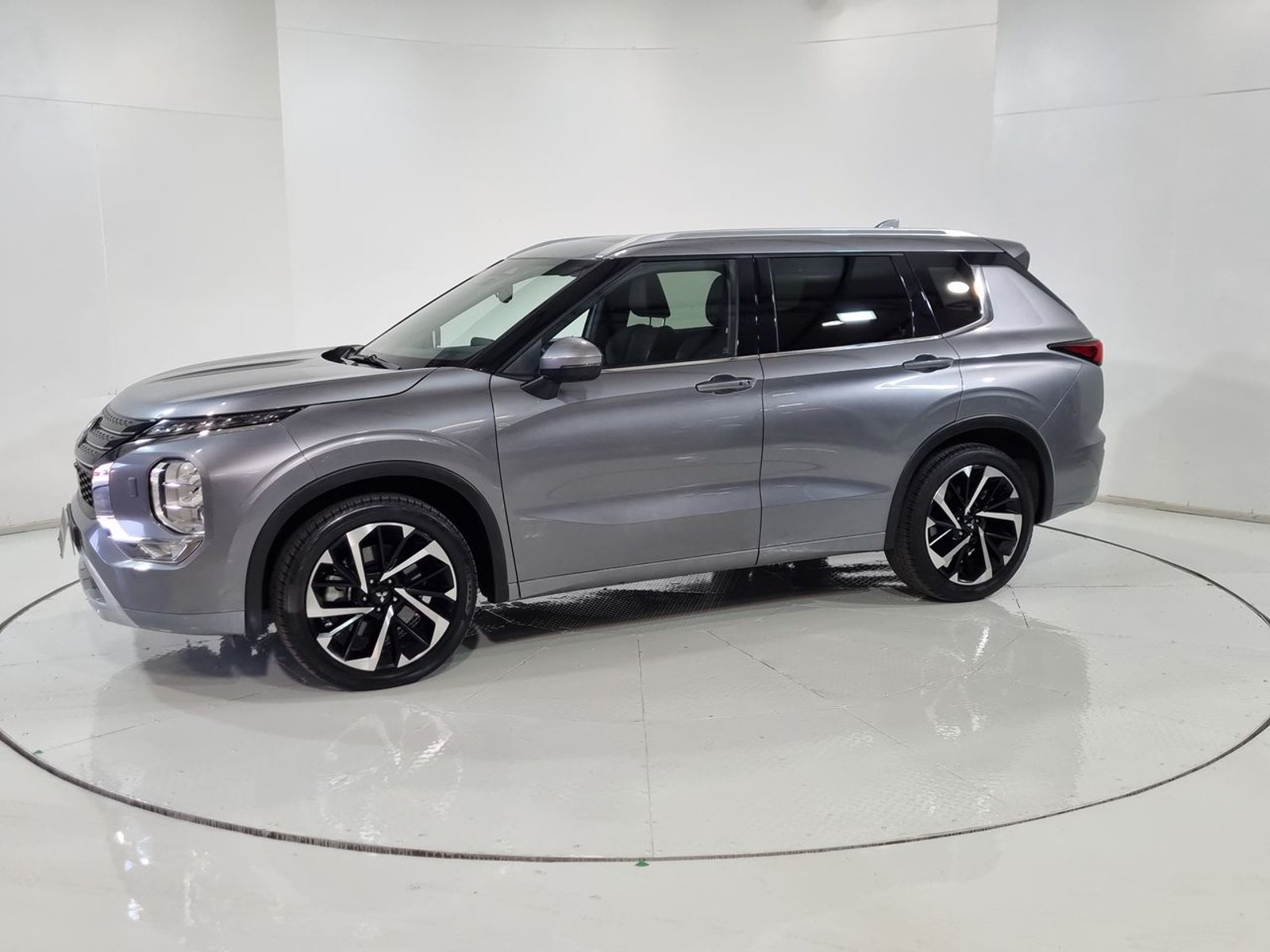 Mitsubishi OUTLANDER GLS LTD 4X4 2.5 AUT 2024 - Imagen 4 de 20