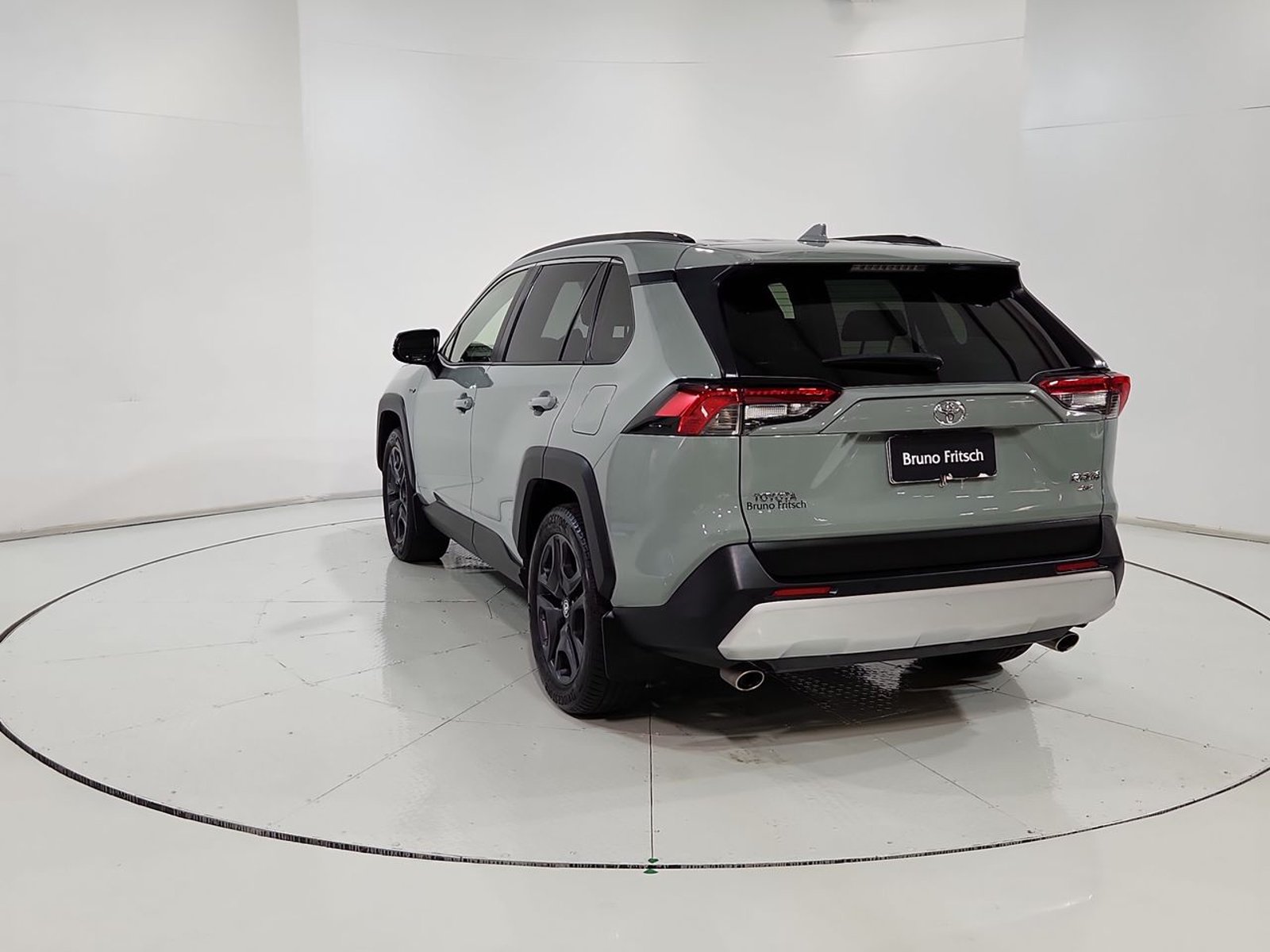 Toyota RAV4 4X4 OTTO 2.5 AT 2023 - Imagen 8 de 20