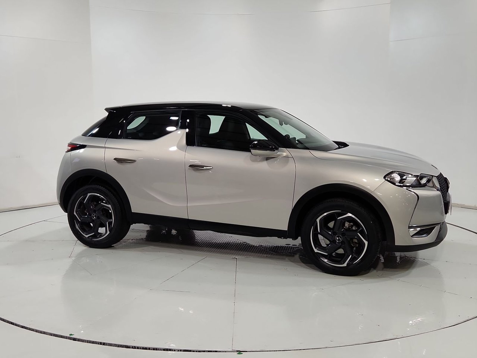 Ds DS3 3 CROSSBACK HDI 1.2 AUT 2023 - Imagen 14 de 20