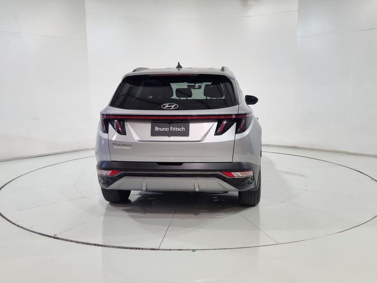 Hyundai TUCSON NX4 2.0 AUT 2023 - Imagen 9 de 20